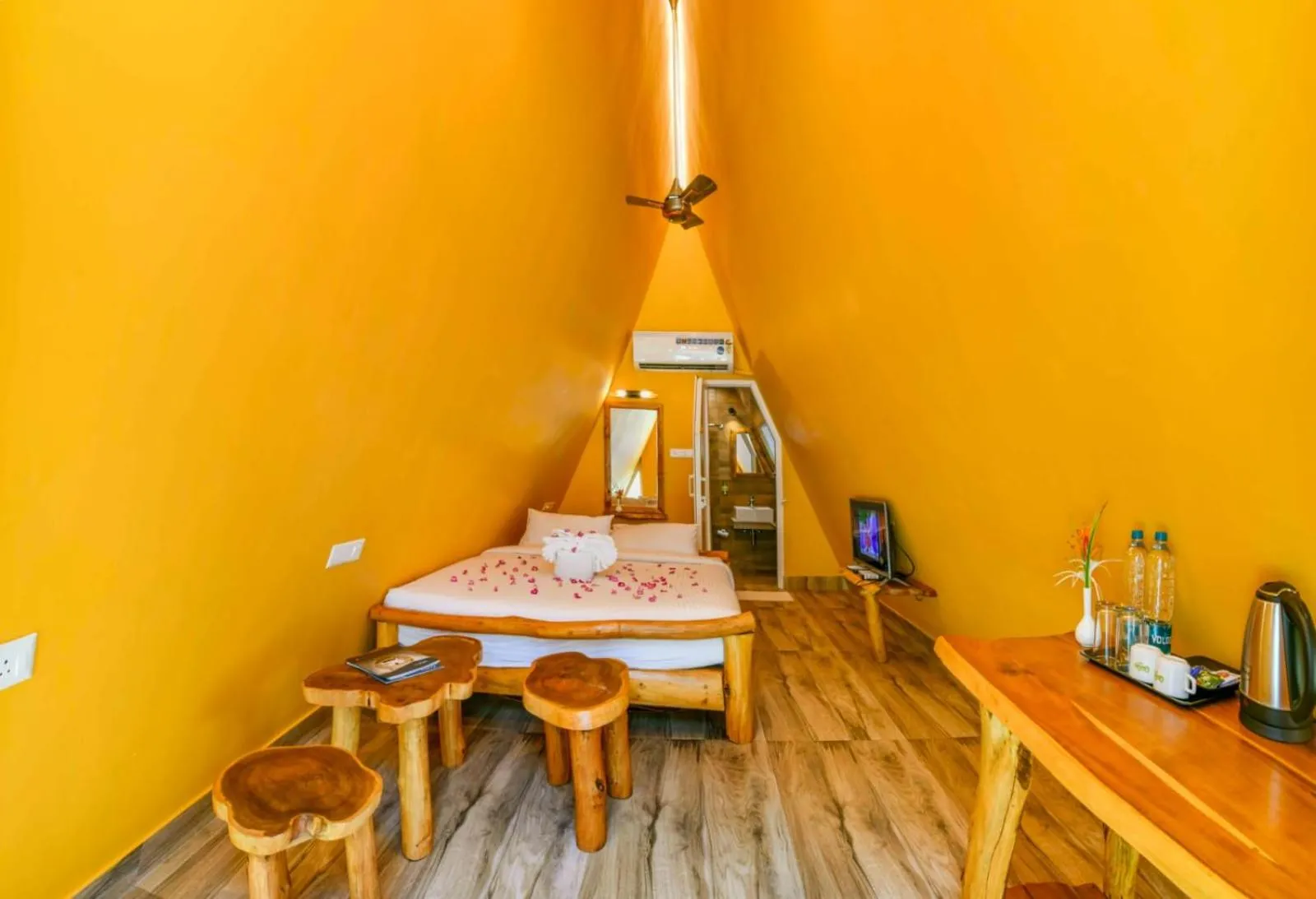 Bed in GoGo Land Resort & Adventurous Sports