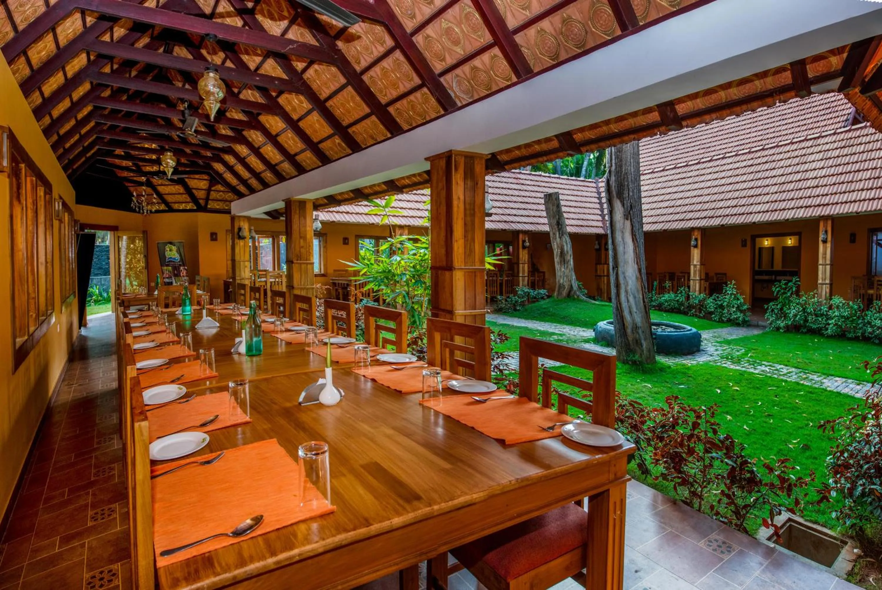 Restaurant/places to eat in GoGo Land Resort & Adventurous Sports