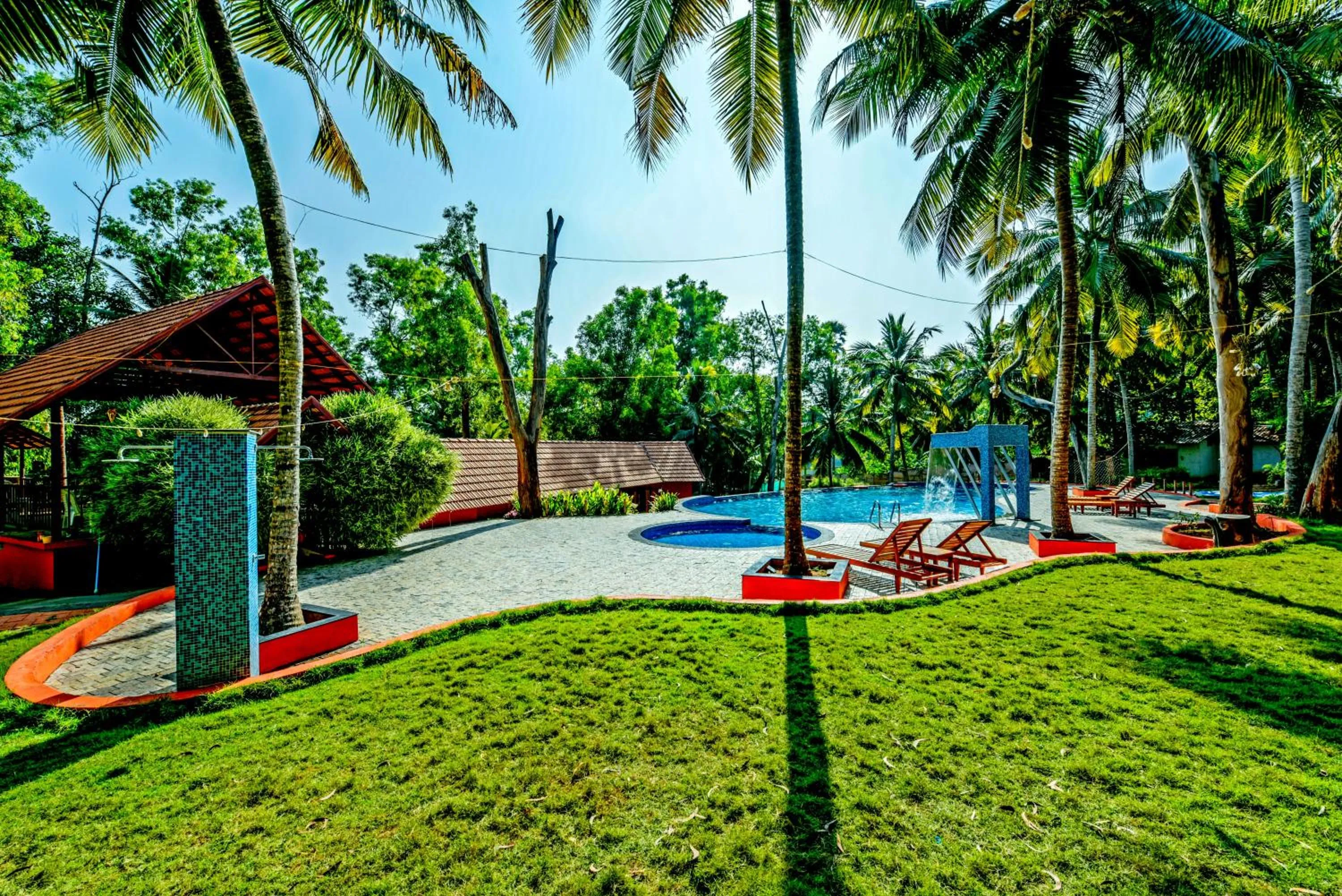 Swimming pool in GoGo Land Resort & Adventurous Sports