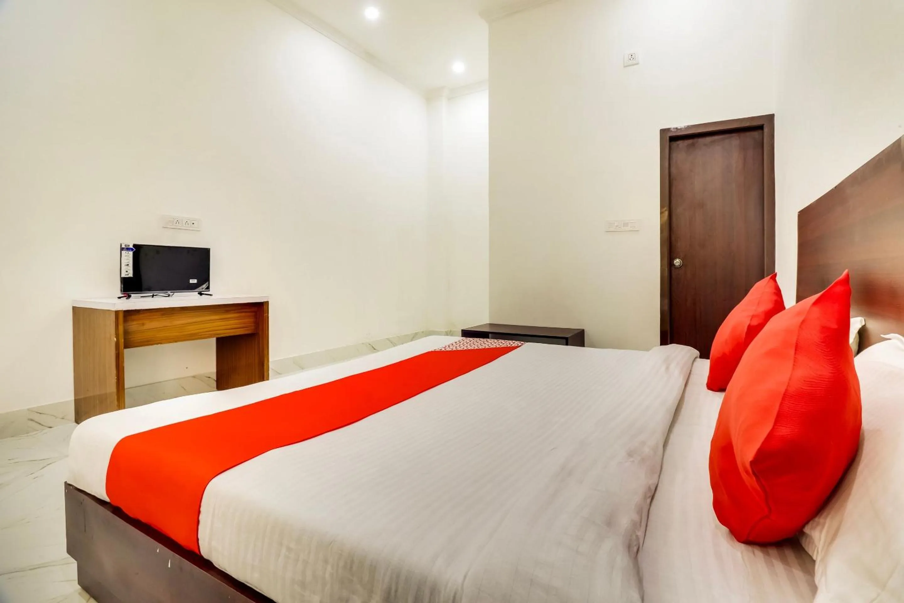 Bedroom in Hotel O Subham Residency