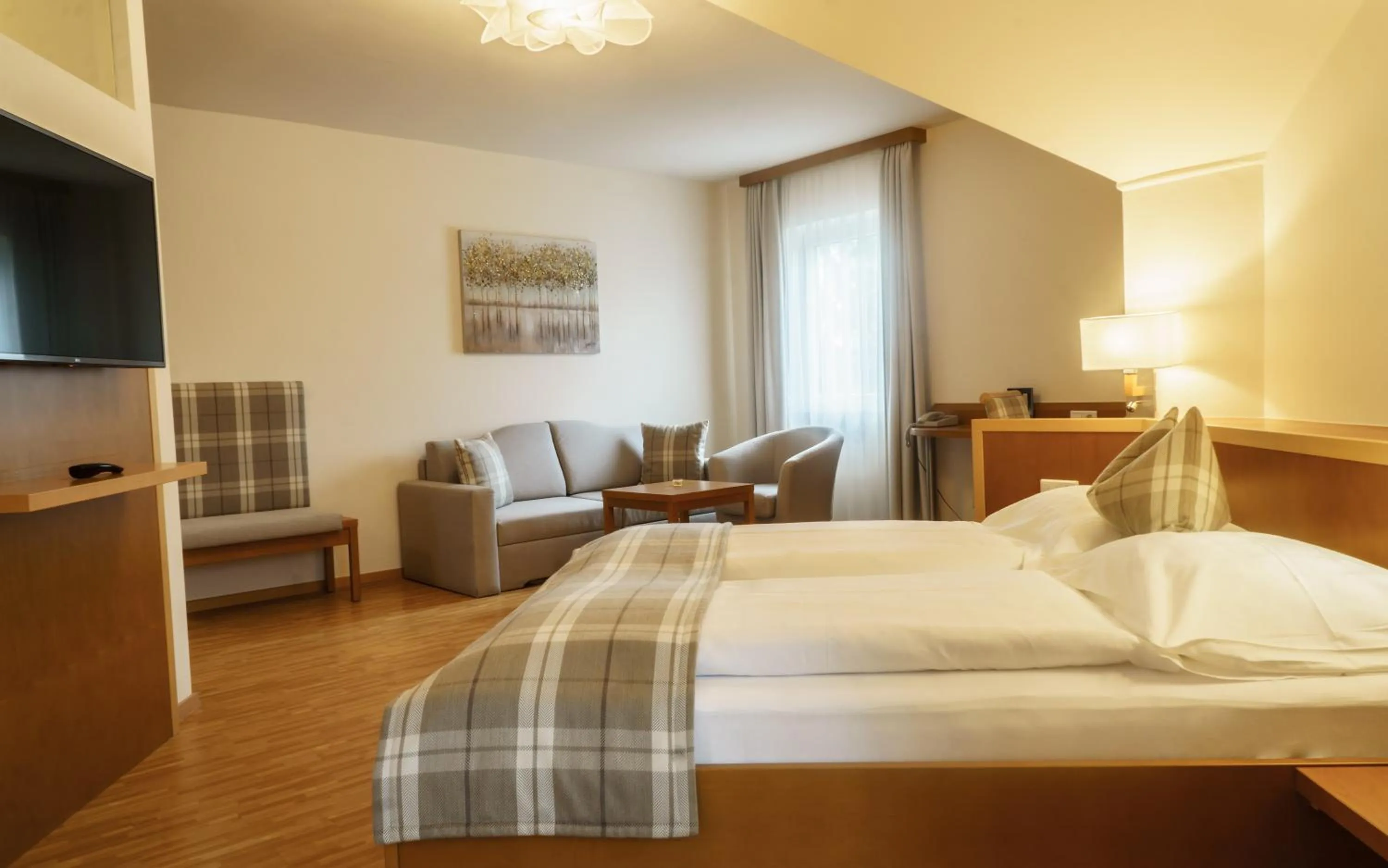 Bathroom, Bed in Hotel-Restaurant Gollner