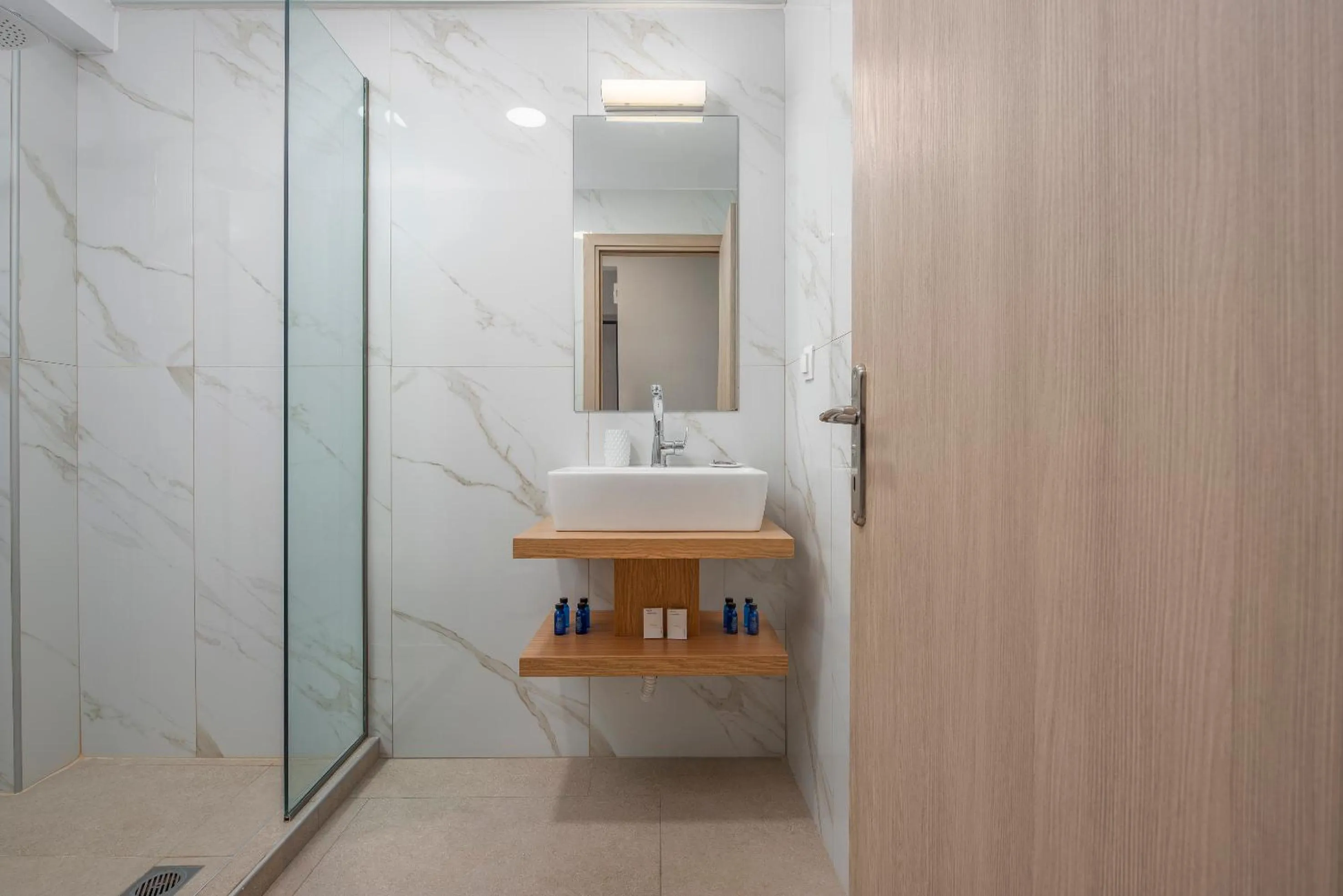 Bathroom in Your City Level