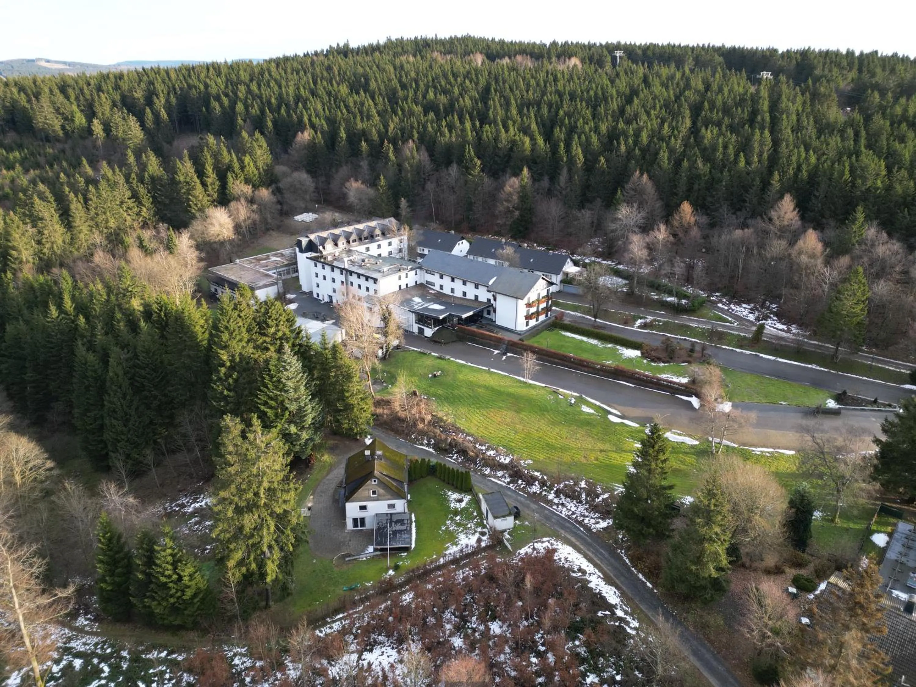 Property building in Hotel Winterberg Resort