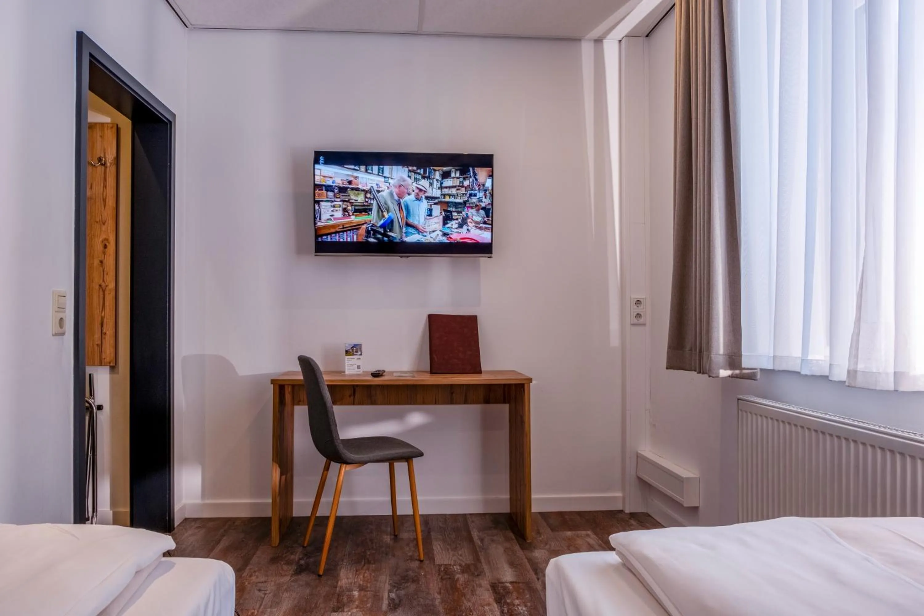 TV and multimedia, Bed in Hotel Winterberg Resort