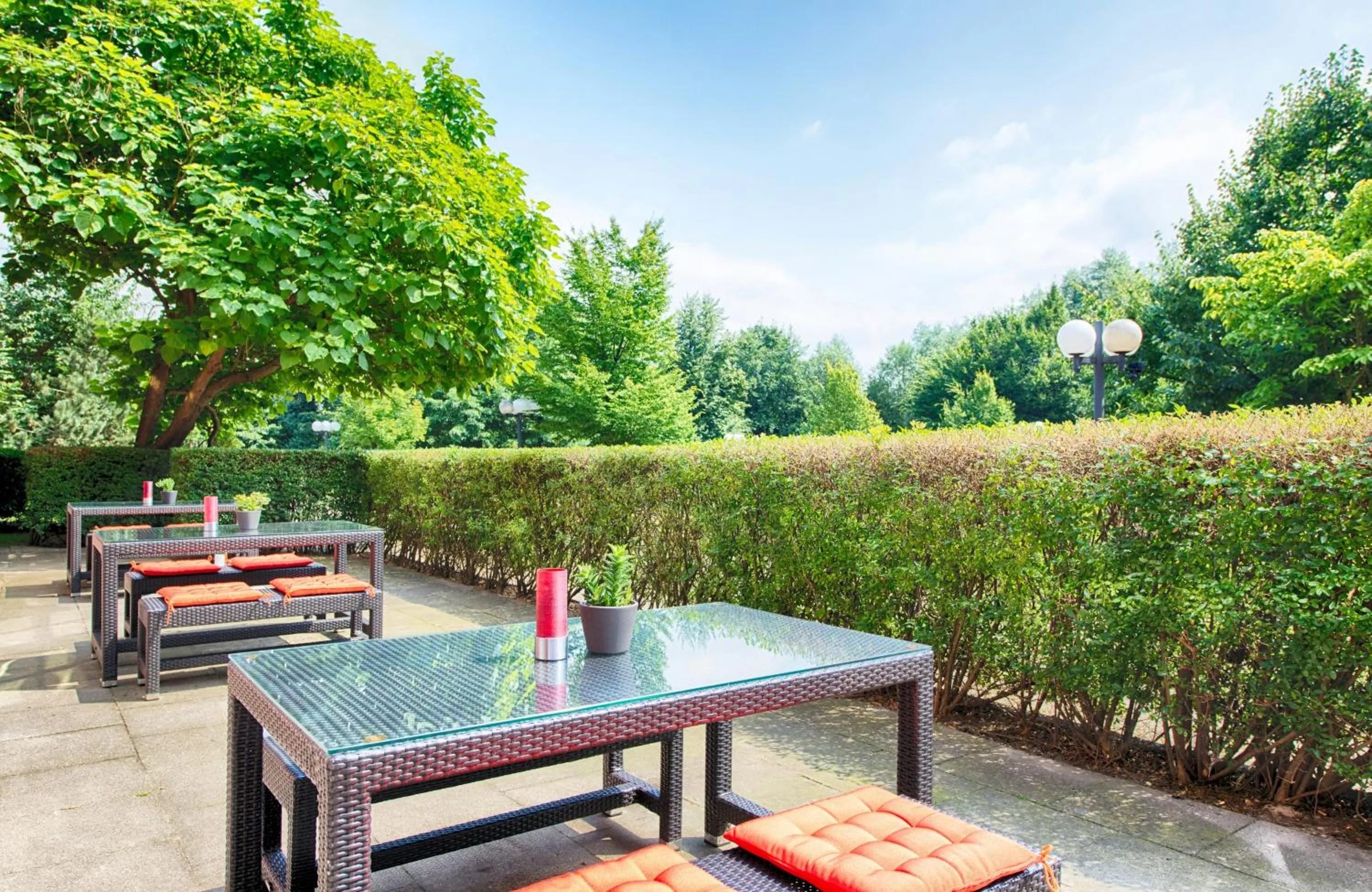 Balcony/Terrace in Leonardo Hotel Hamburg Stillhorn