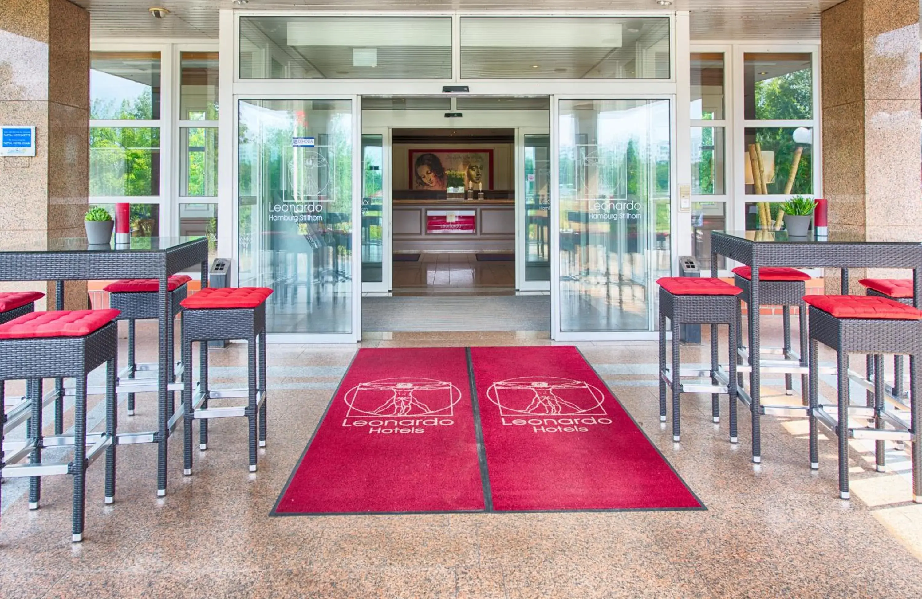 Facade/entrance in Leonardo Hotel Hamburg Stillhorn Facade/entrance in Leonardo Hotel Hamburg Stillhorn