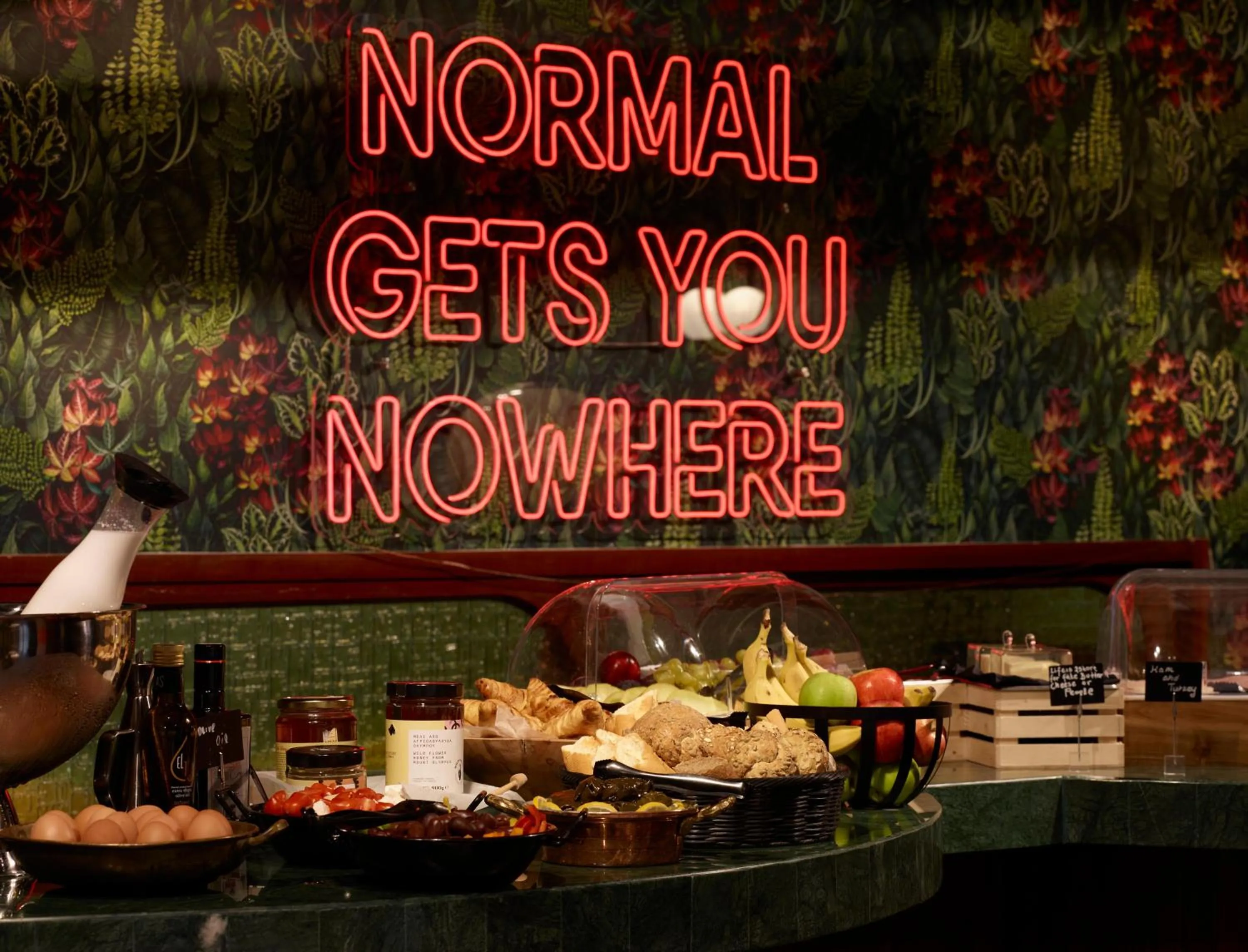 Restaurant/places to eat in Dave Red Athens