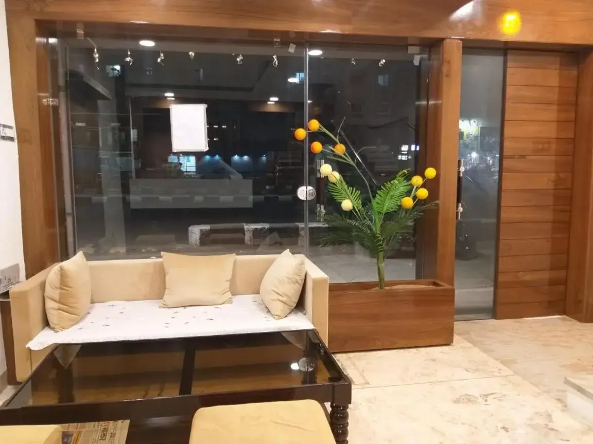 Lobby or reception in lords residency Lobby or reception in lords residency