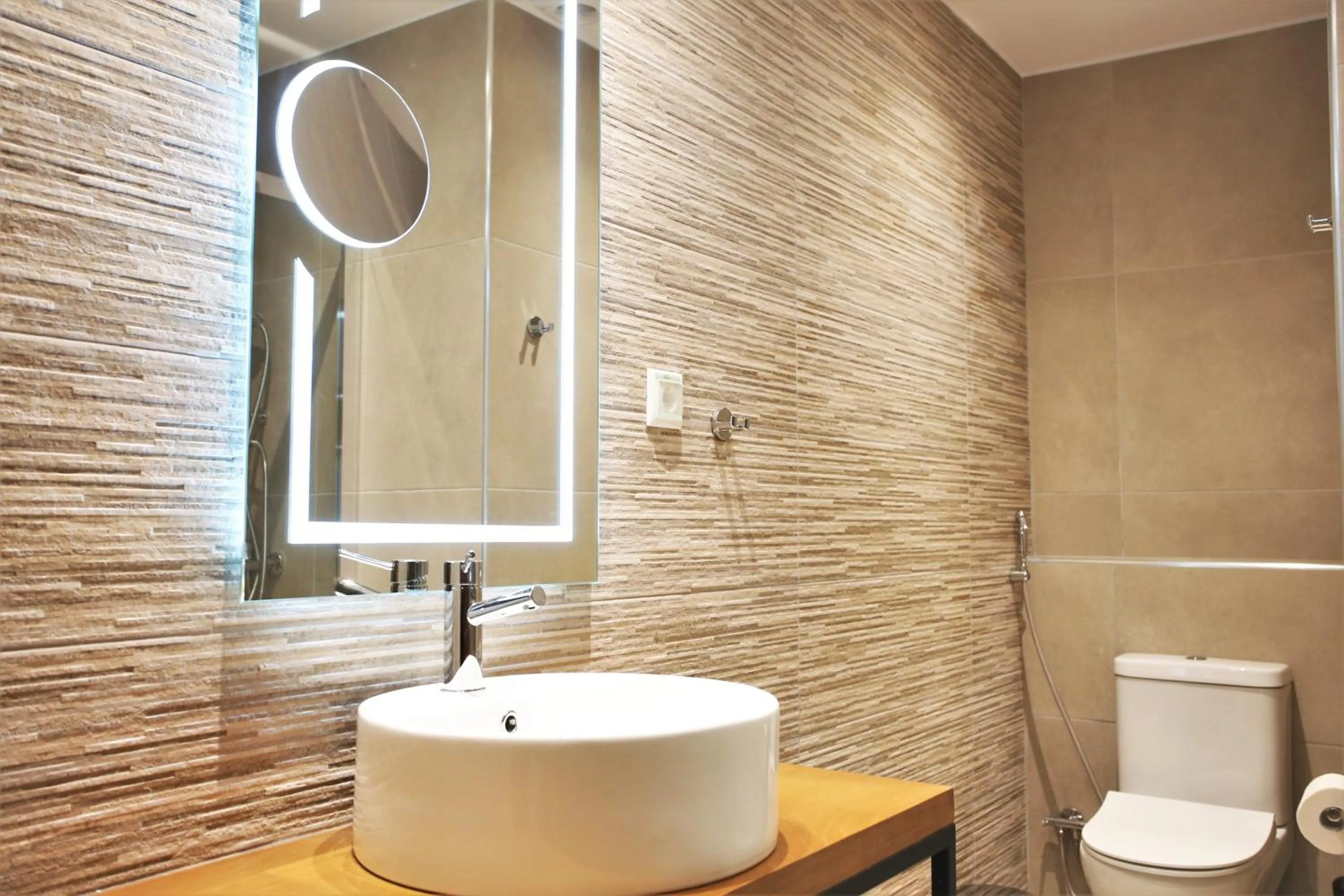 Bathroom in Aethon Airport Project-FREE SHUTTLE by GK Properties