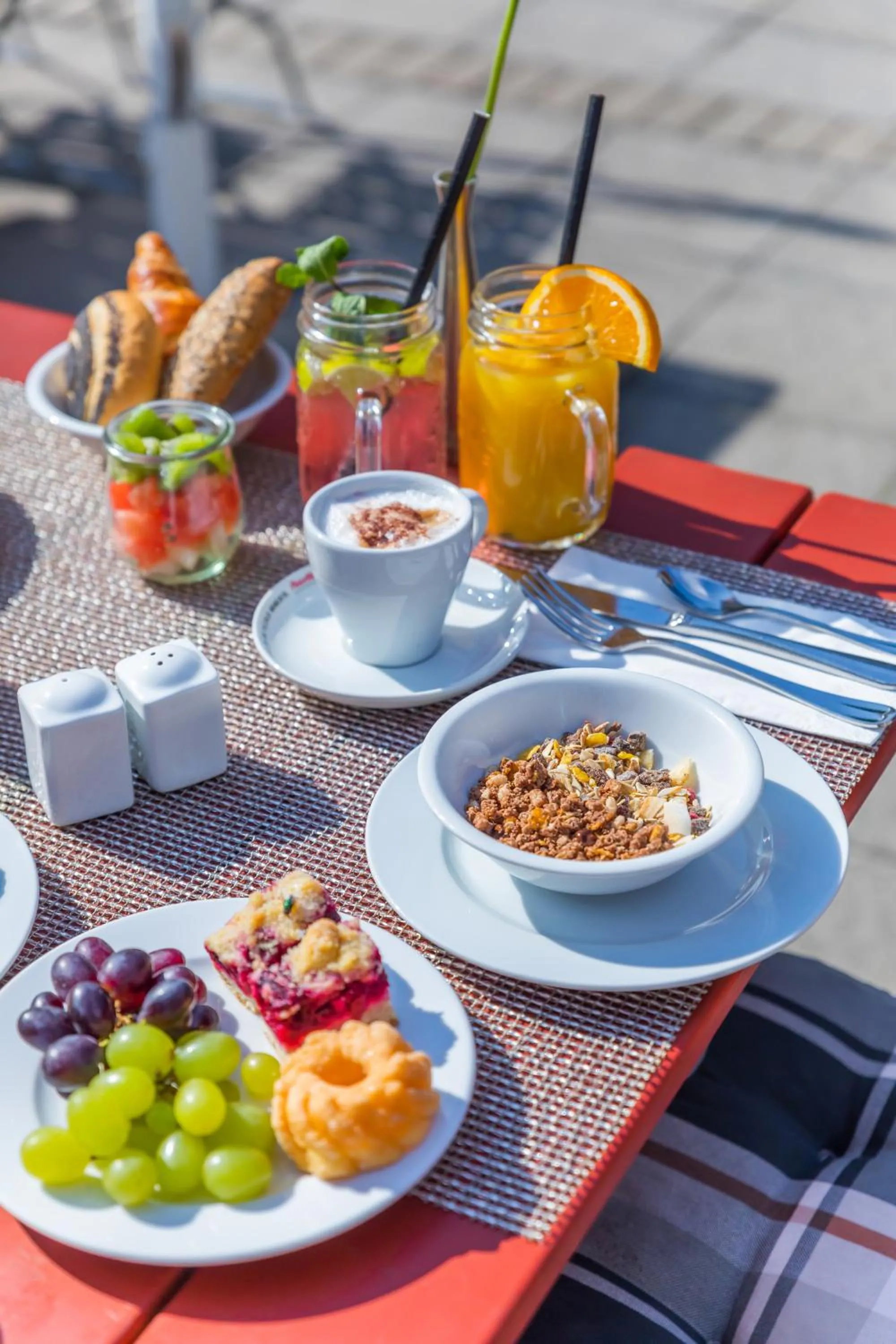 Food and drinks in Hotel Oberhausen Neue Mitte affiliated by Meliá