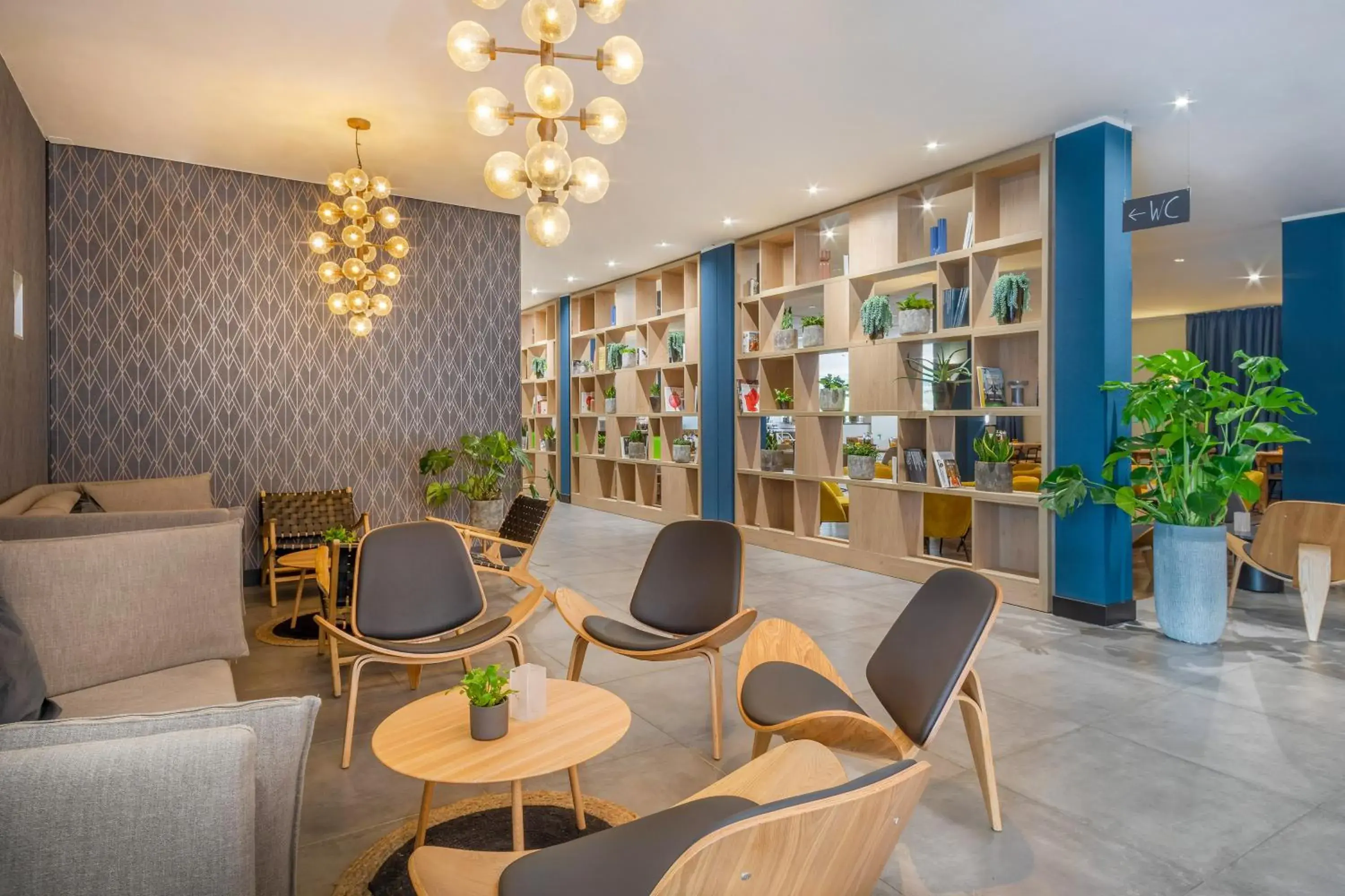 Lobby or reception in Hotel Oberhausen Neue Mitte affiliated by Meliá Lobby or reception in Hotel Oberhausen Neue Mitte affiliated by Meliá