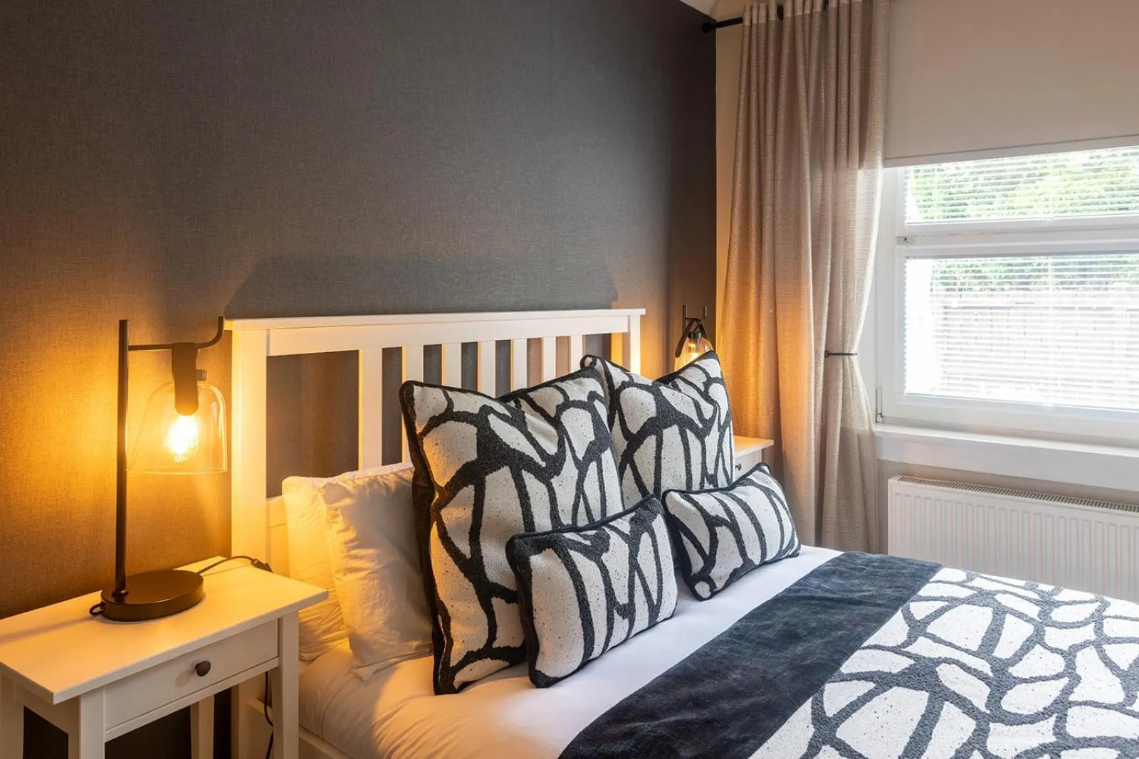 Bed in Glenview Luss