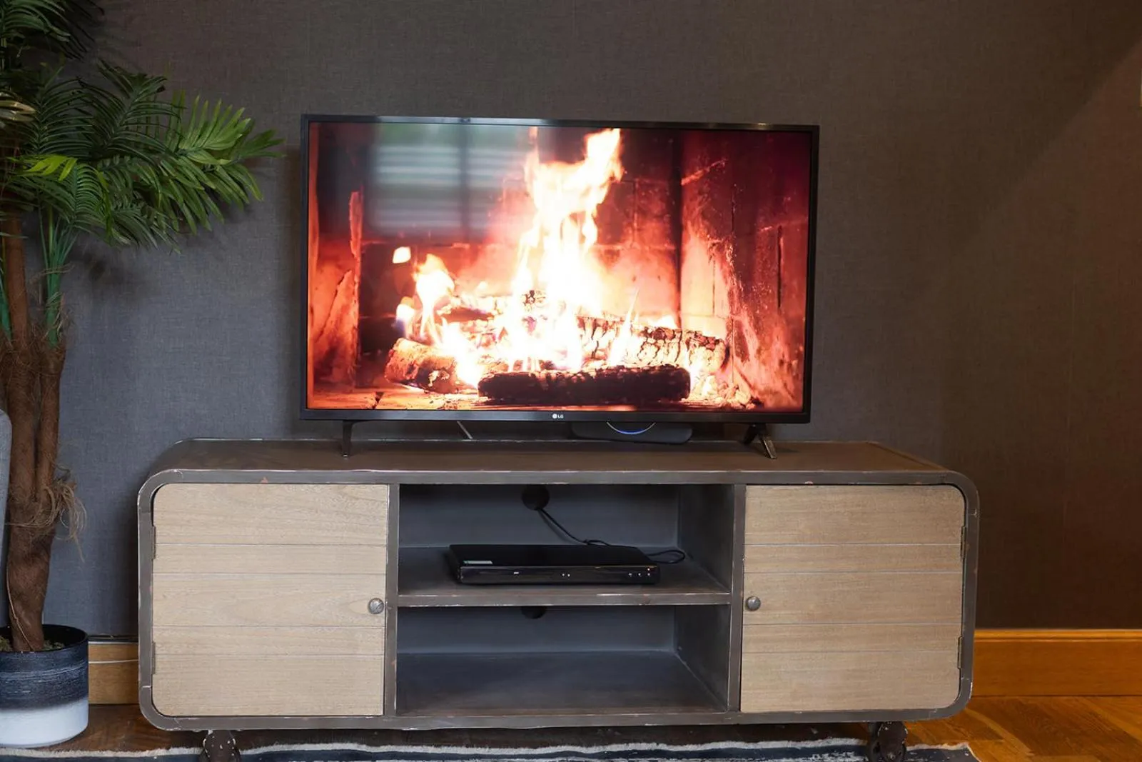 TV and multimedia in Glenview Luss