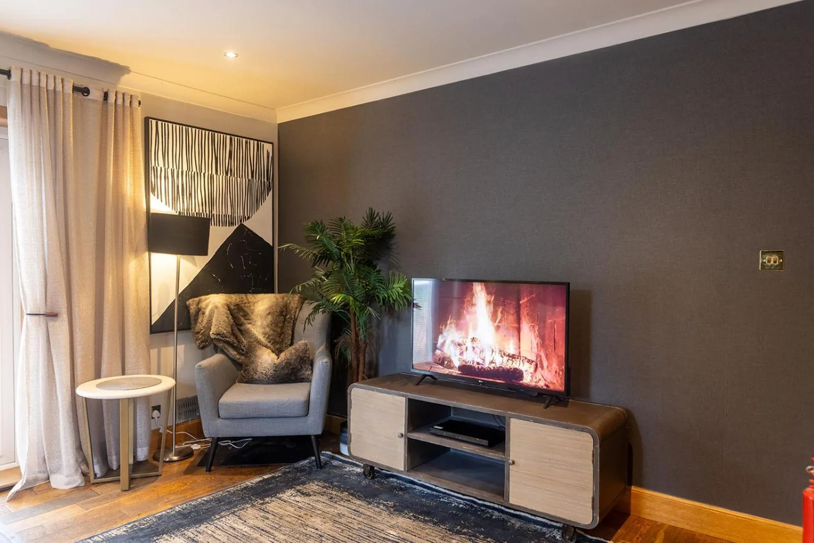 TV and multimedia in Glenview Luss