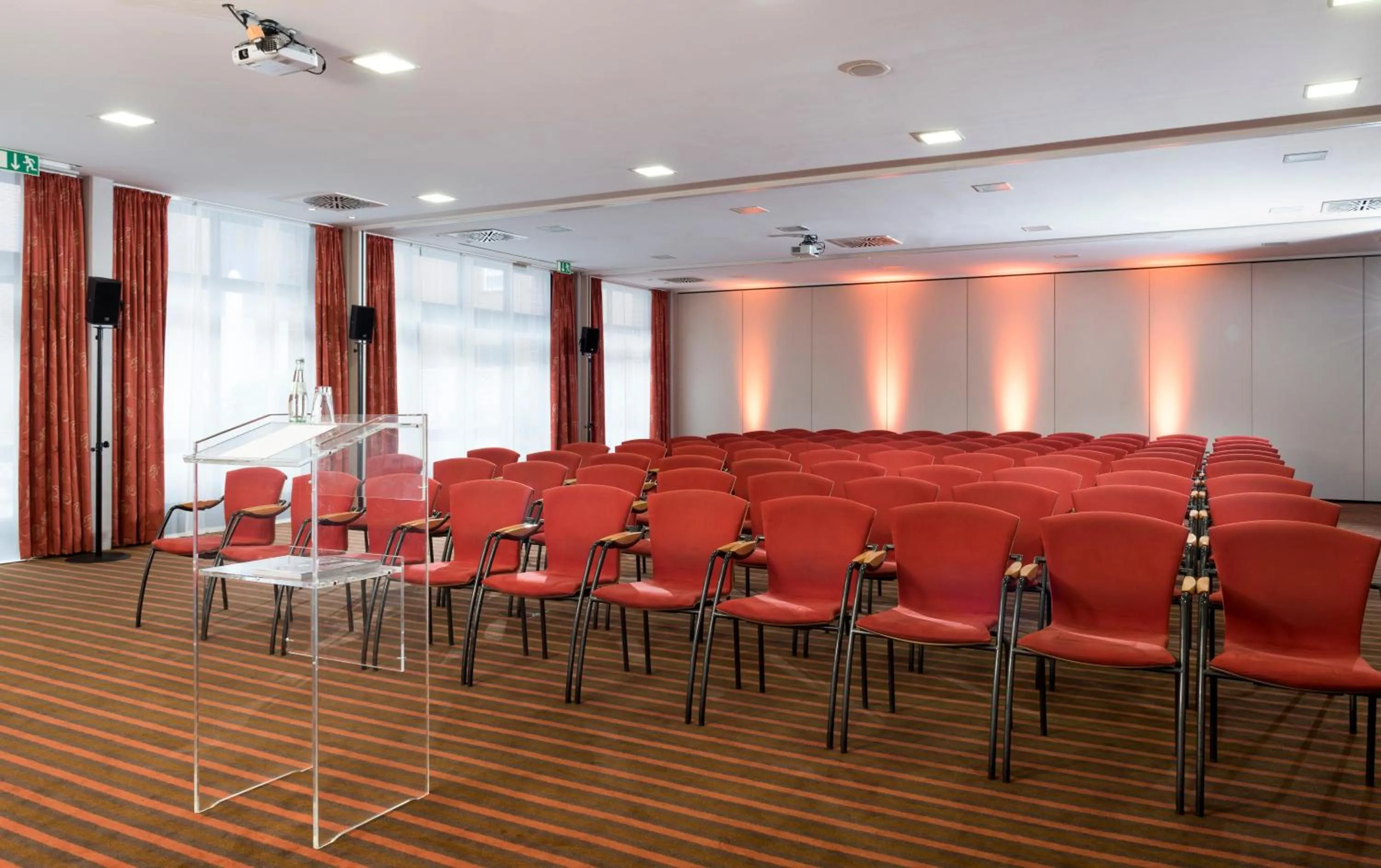 Meeting/conference room in Mercure Hotel München Neuperlach Süd