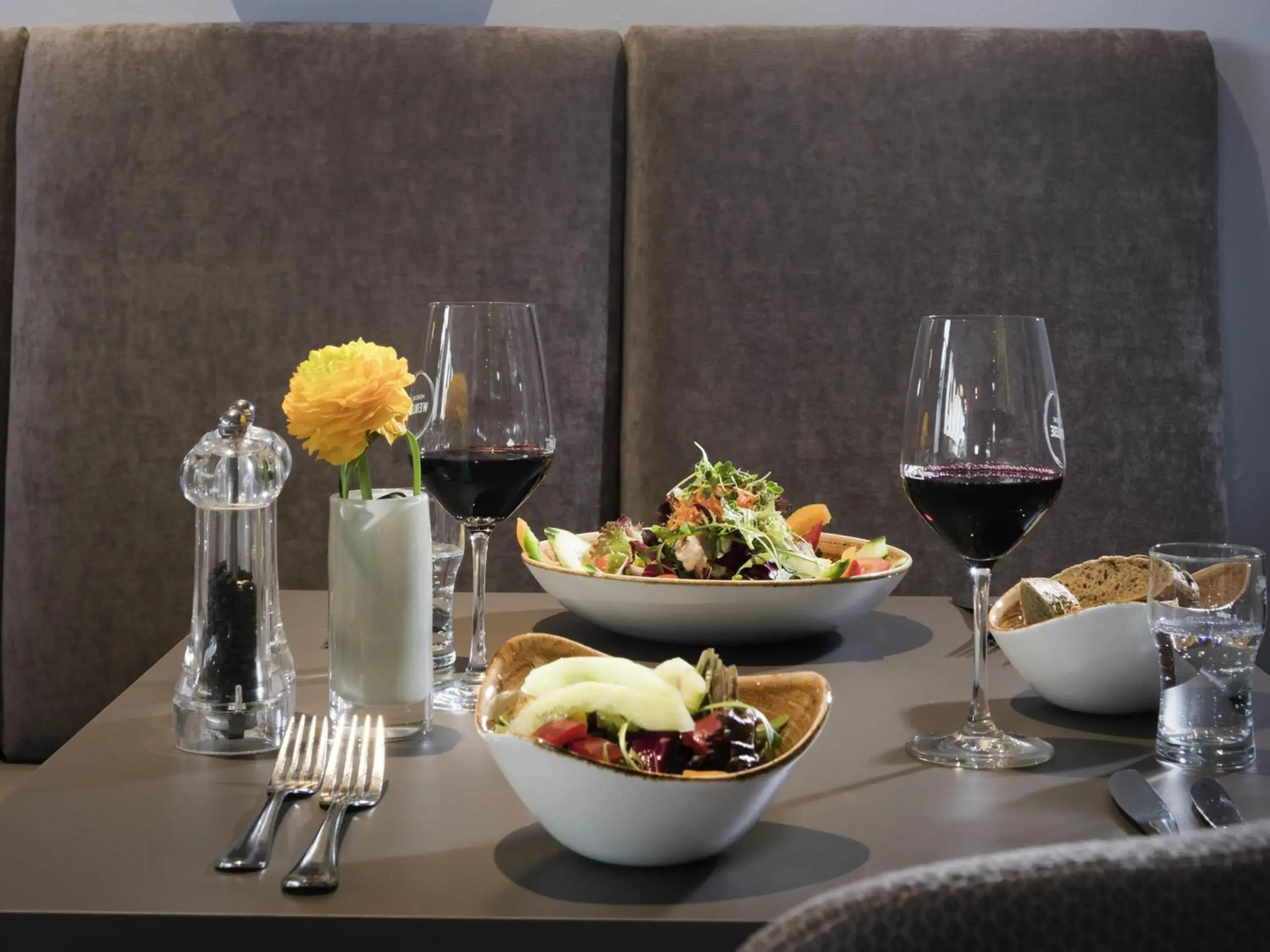 Restaurant/places to eat in Mercure Hotel München Neuperlach Süd Restaurant/places to eat in Mercure Hotel München Neuperlach Süd