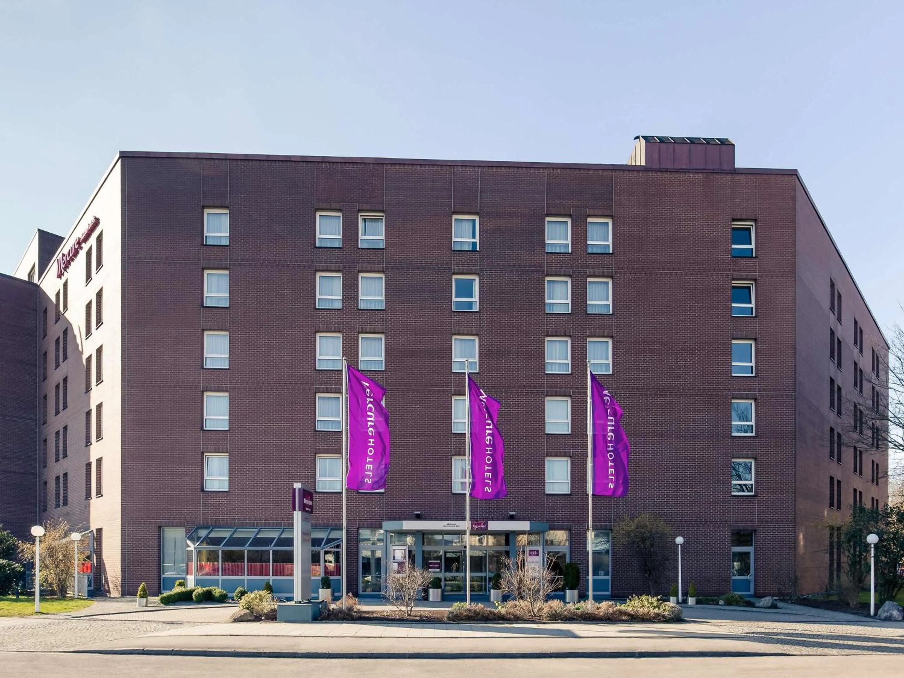 Property building in Mercure Hotel München Neuperlach Süd