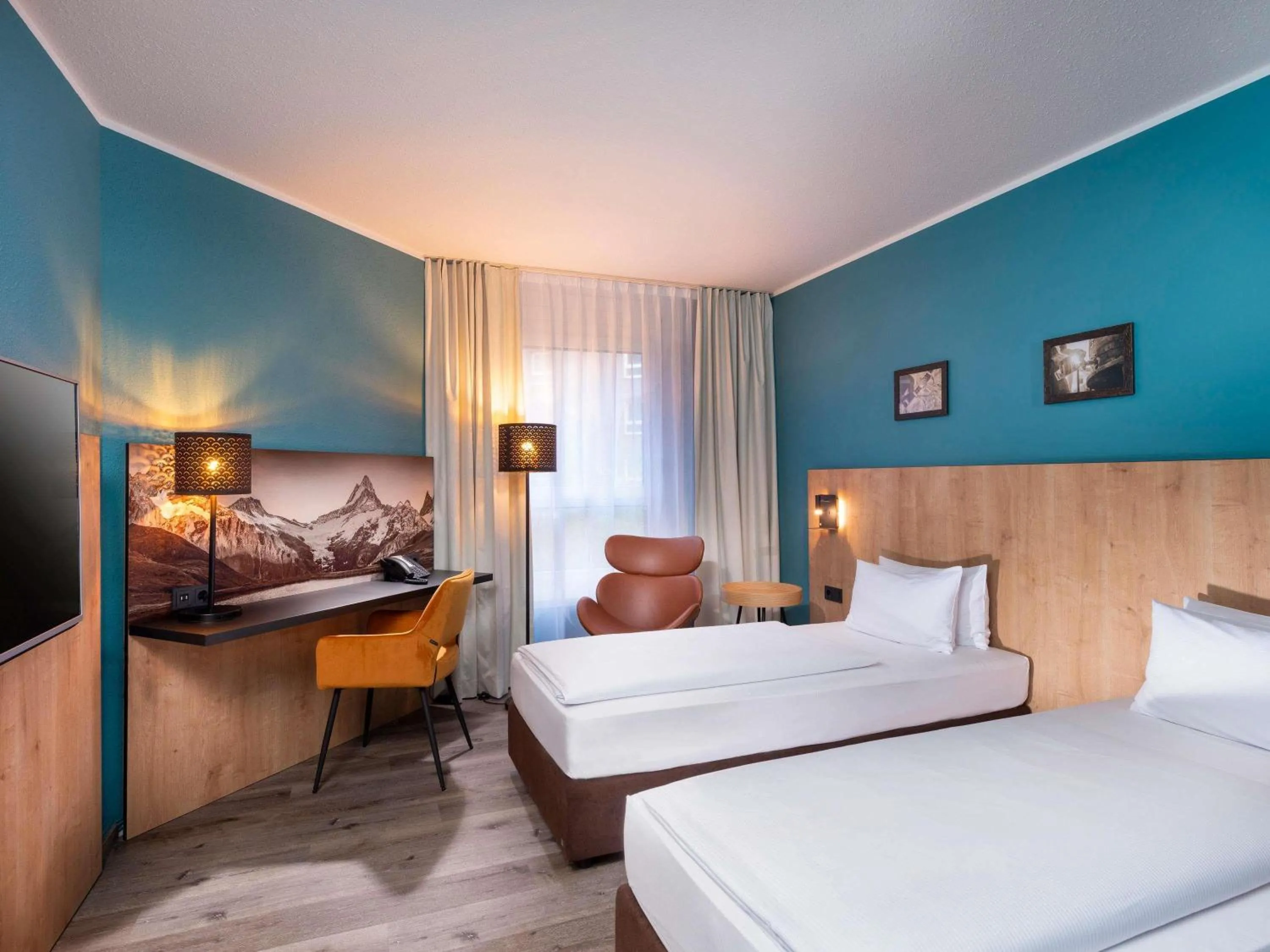 Bedroom, Bed in Mercure Hotel München Neuperlach Süd