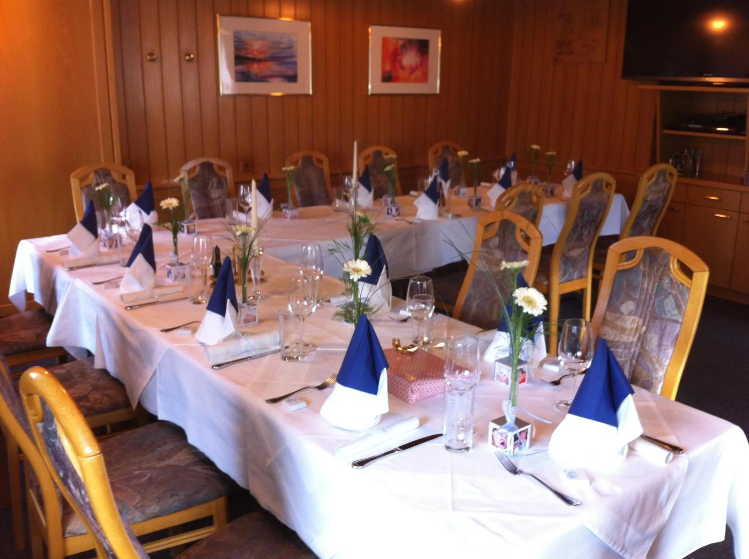 Restaurant/places to eat in Maurer Gasthof-Vinothek