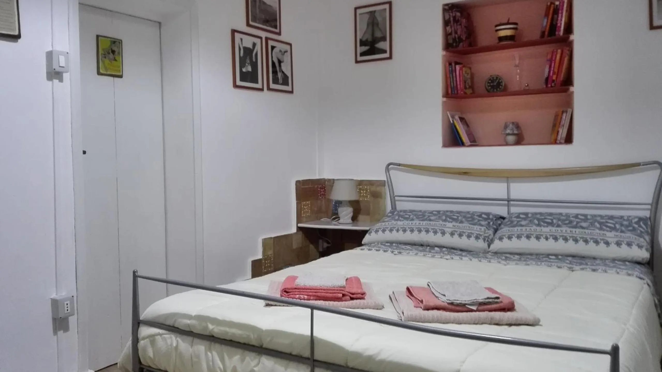 Bedroom, Bed in Zagara di Sicilia