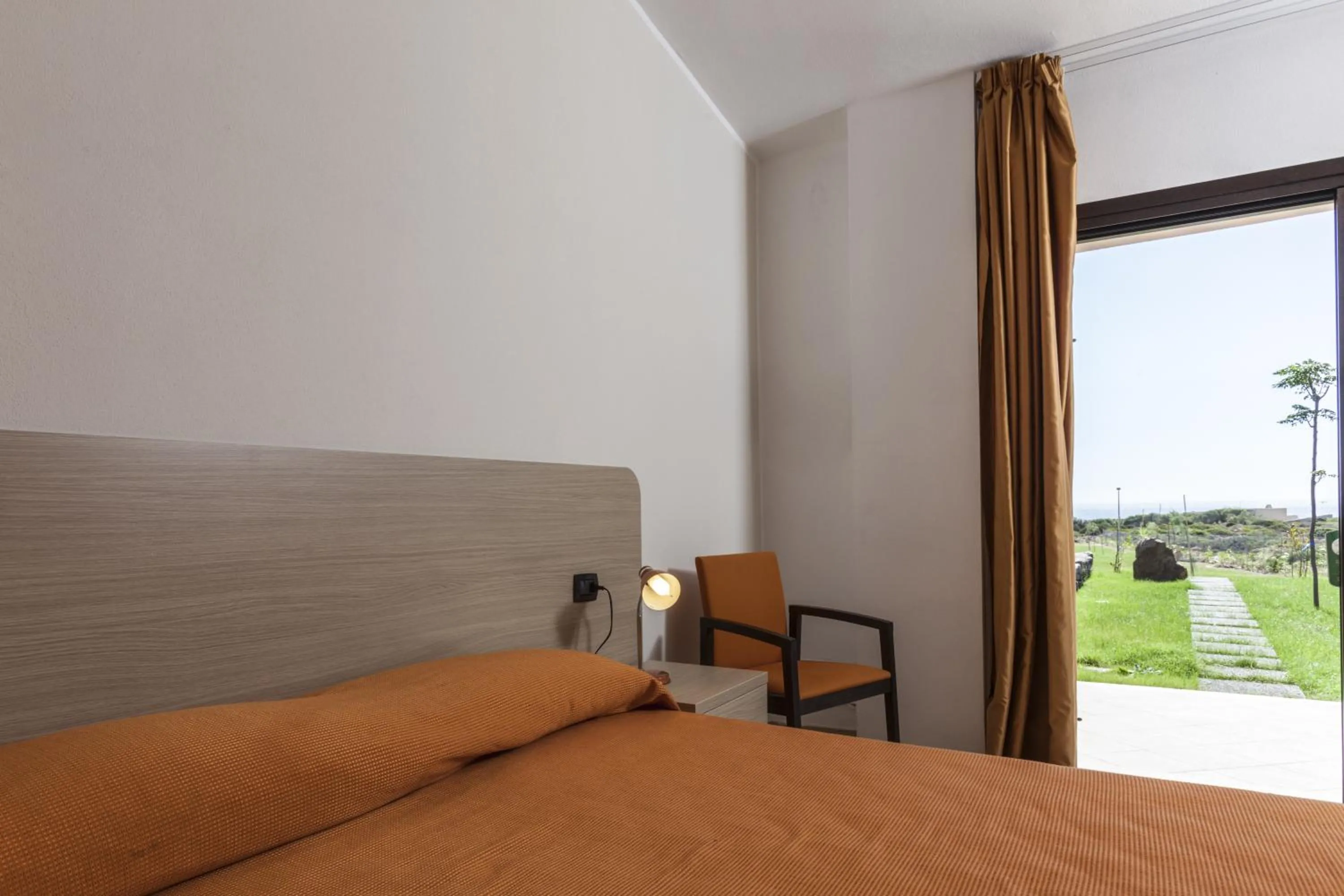 Bedroom, Bed in Mercury Boutique Hotel