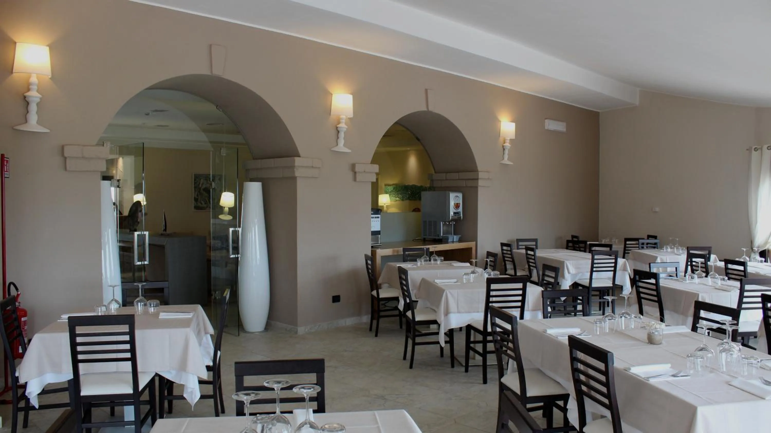 Restaurant/places to eat in Mercury Boutique Hotel