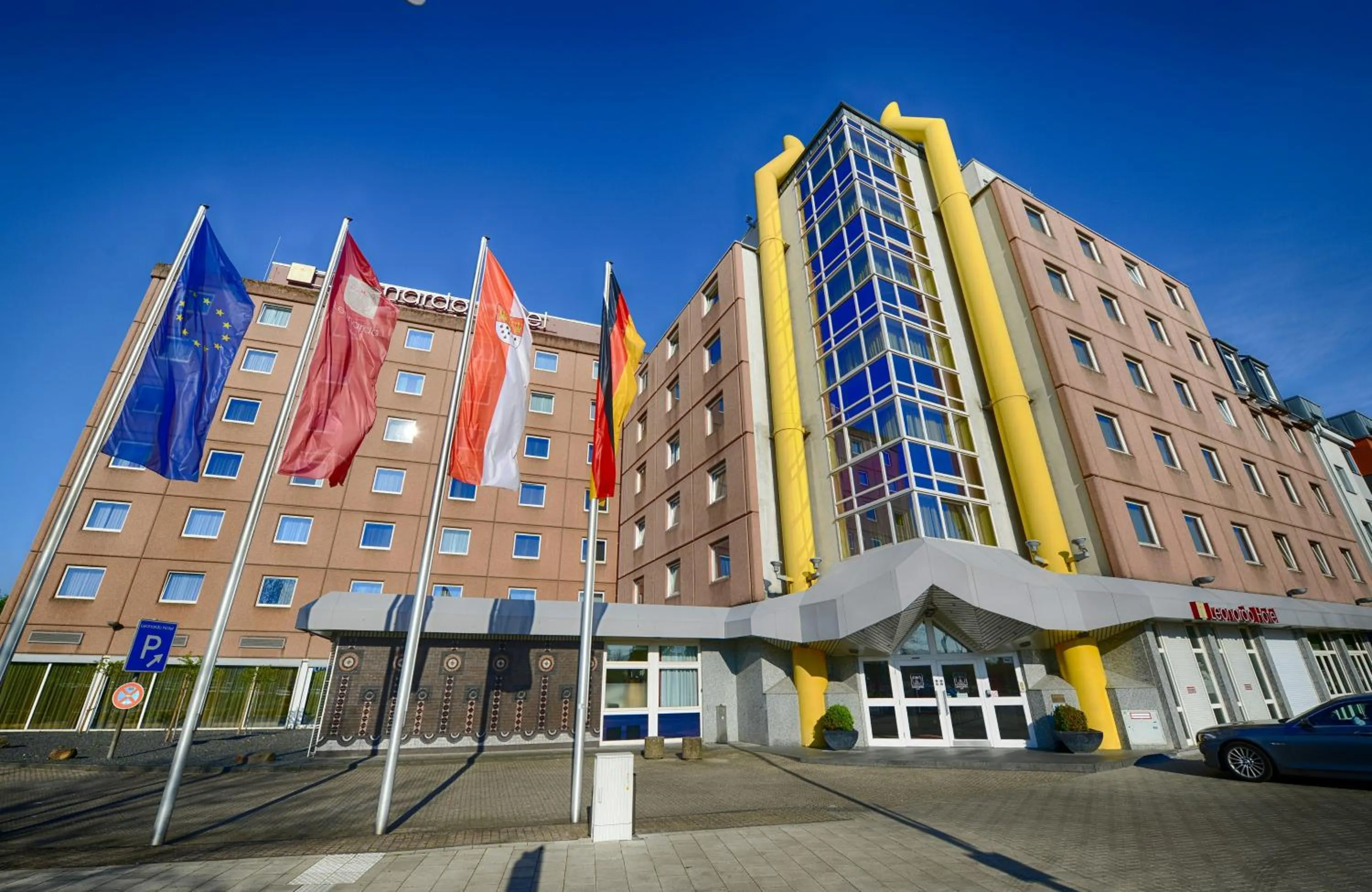 Property building in Leonardo Hotel Köln