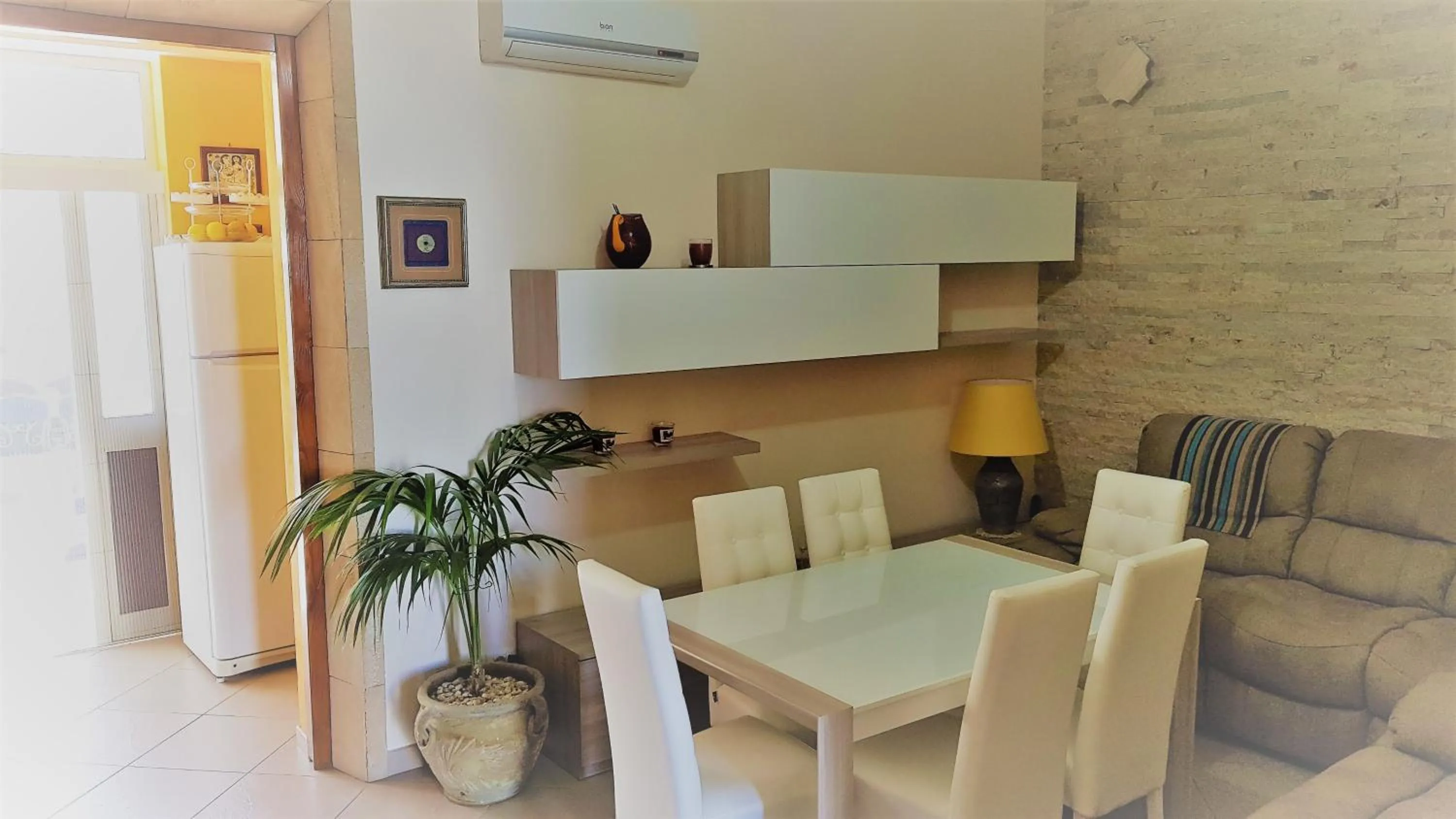 Communal lounge/ TV room in B&B Gi & Giò