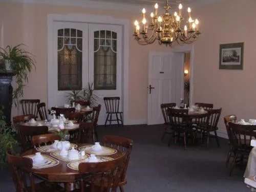 Restaurant/places to eat in Hotel-Pension Rheingold am Kurfürstendamm