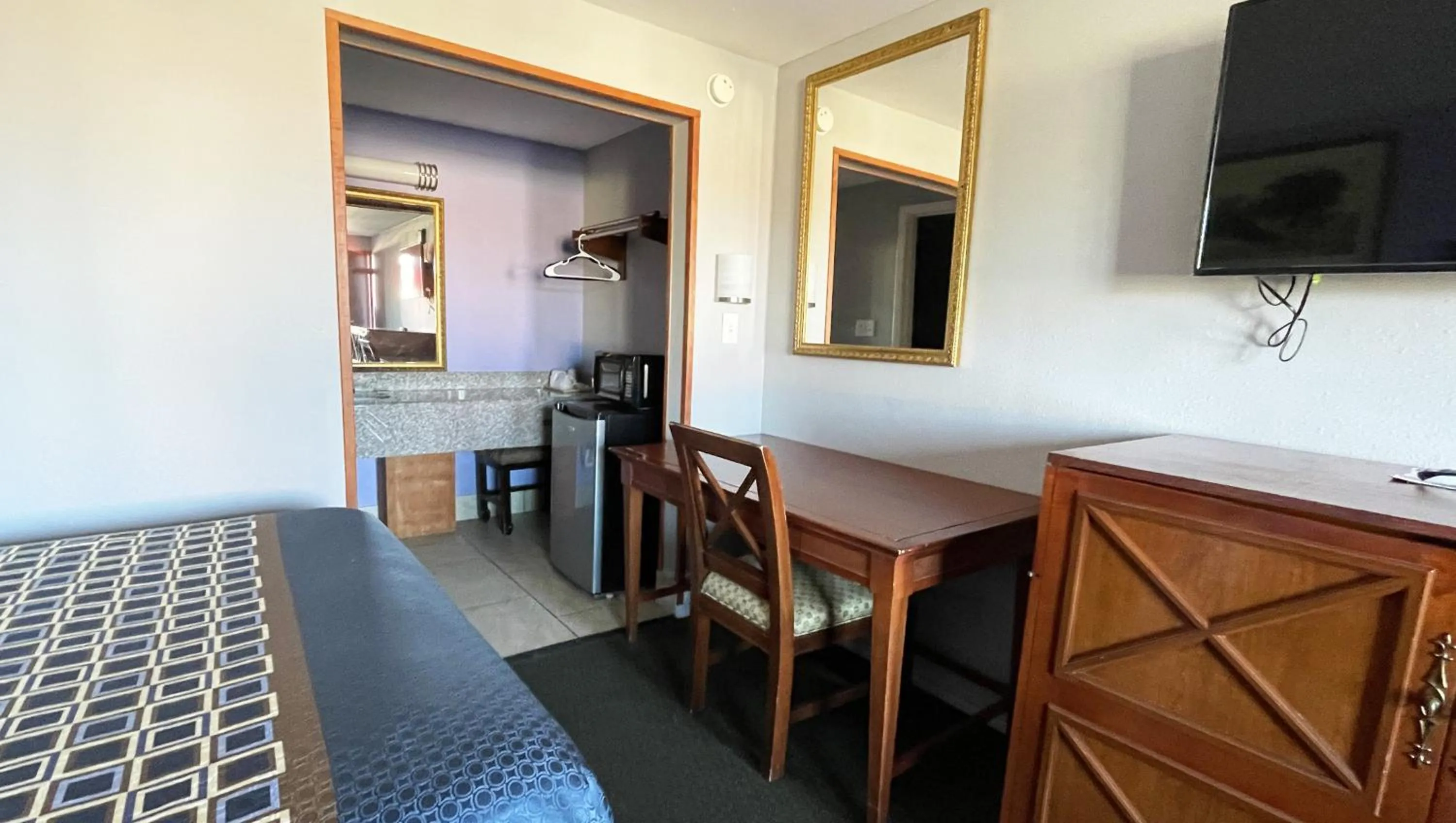 Photo of the whole room in Royal Inn Linden