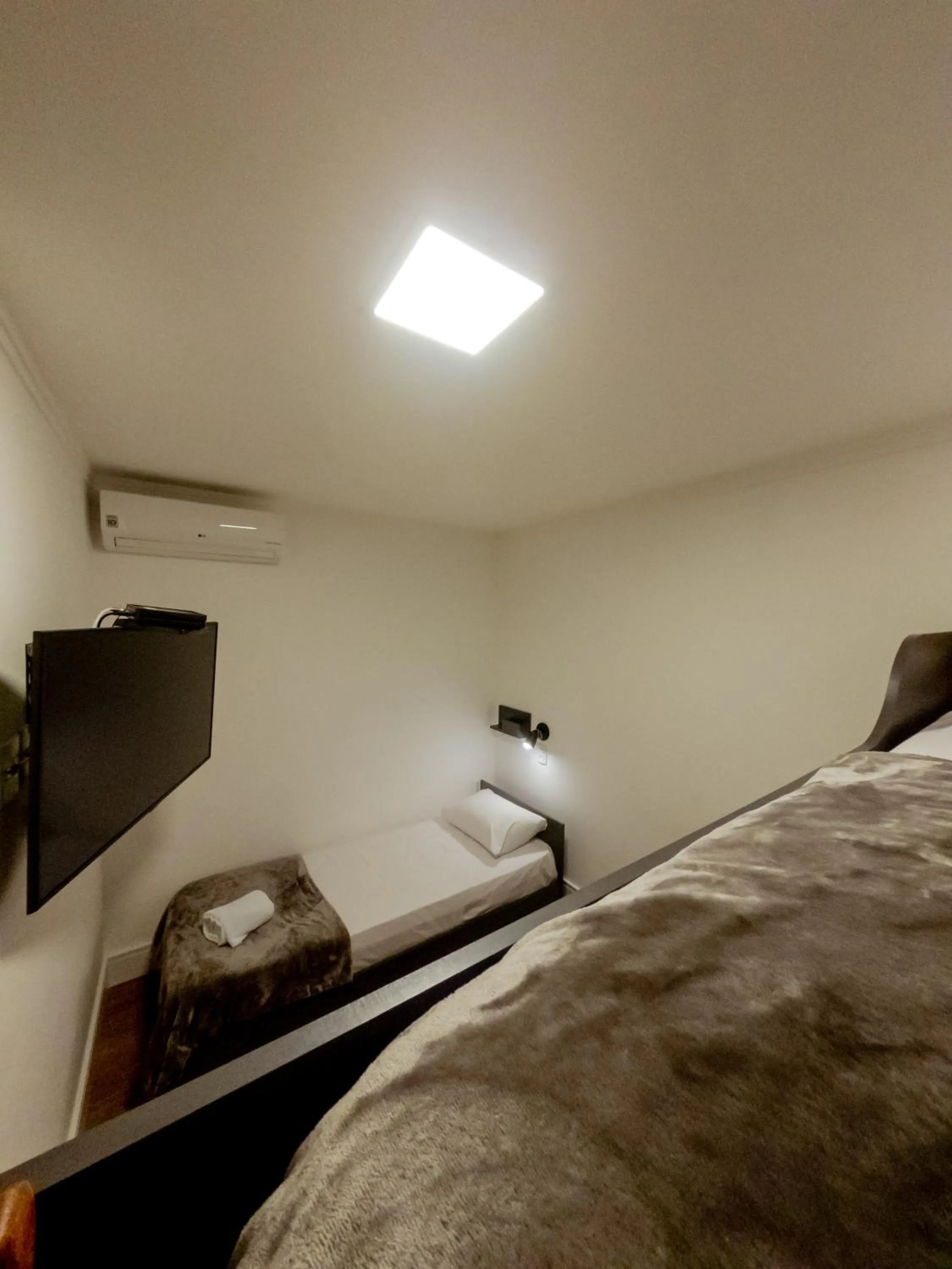 Bed in Hostel More SP