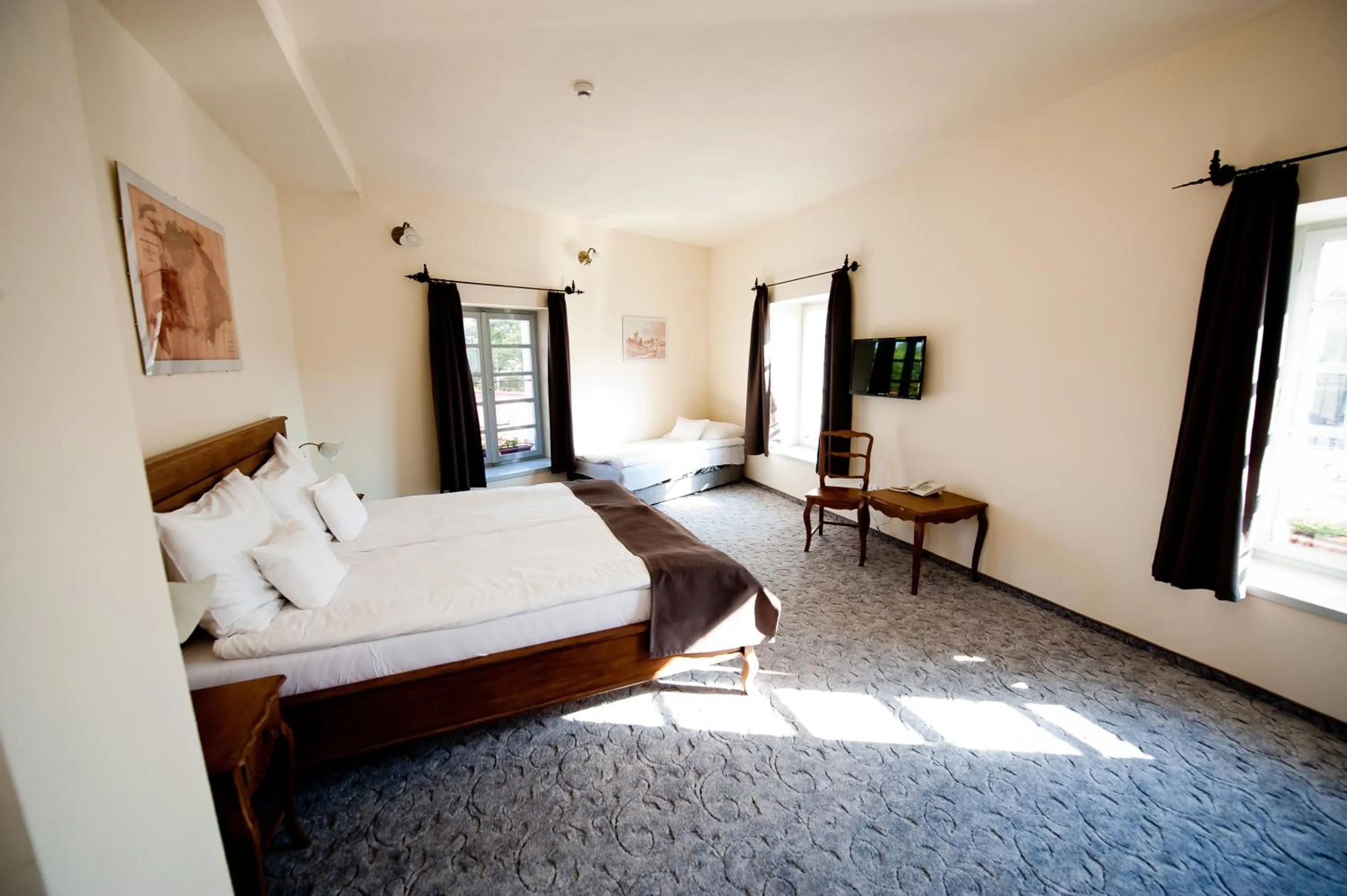 Bedroom, Bed in Malom Hotel