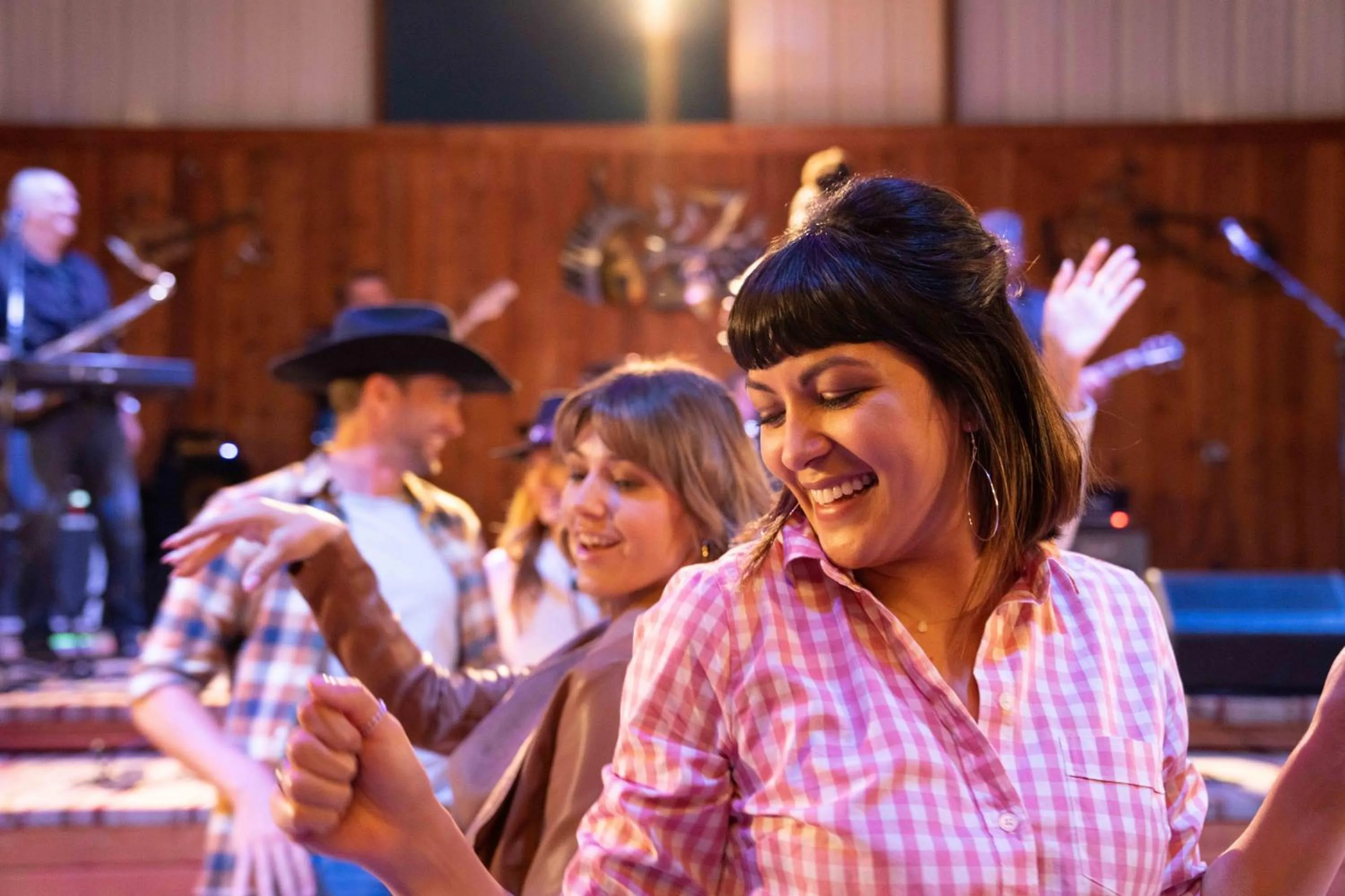 Entertainment in Carter Creek Winery Resort & Spa