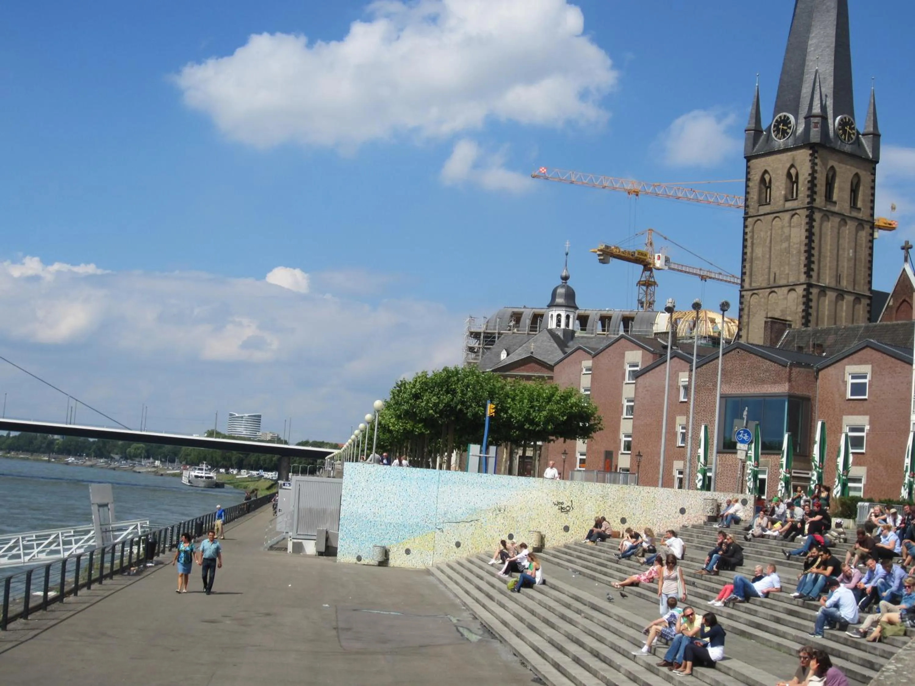 Area and facilities in AltDüsseldorf