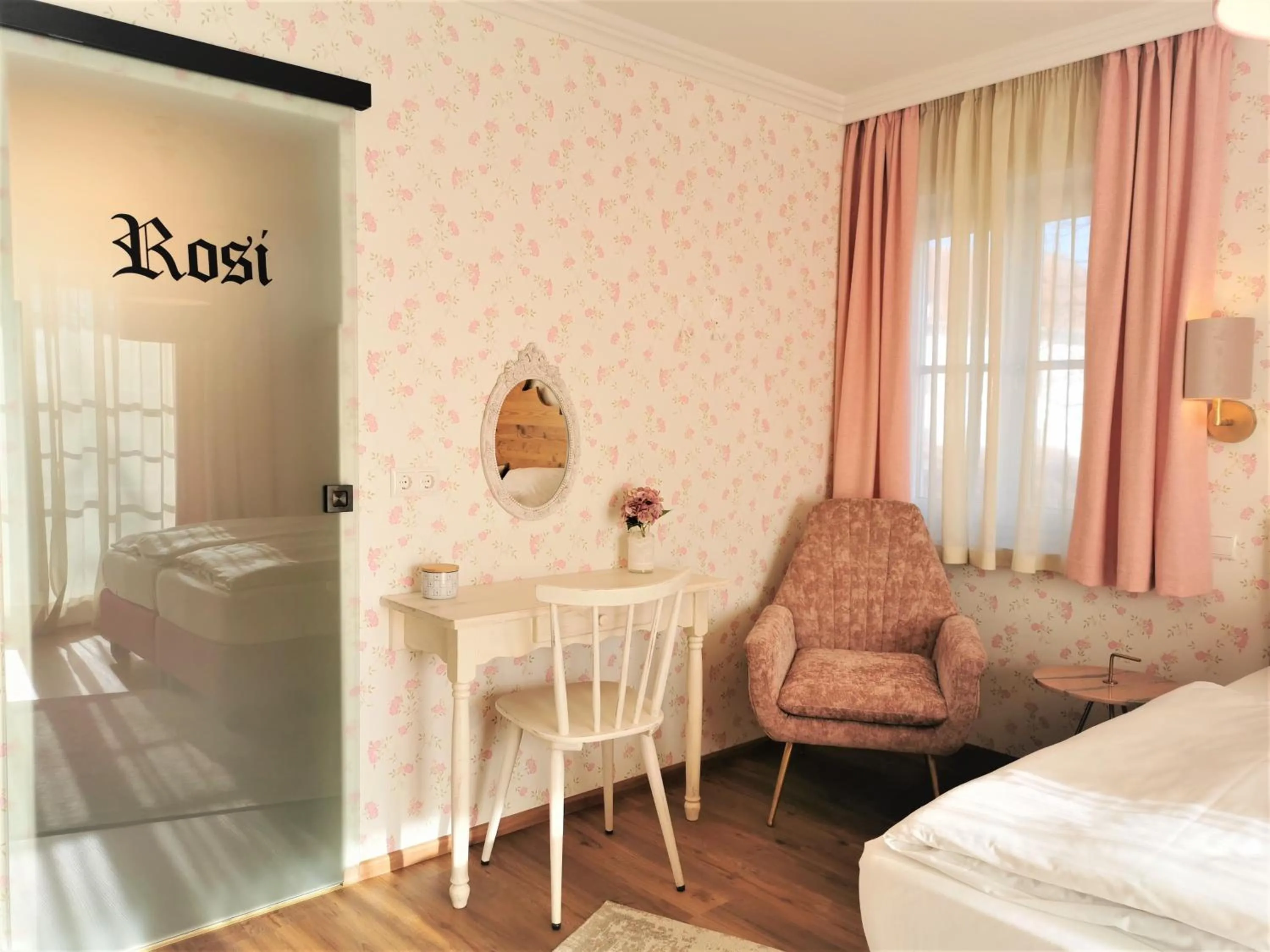 Photo of the whole room, Bed in Zur Mühle