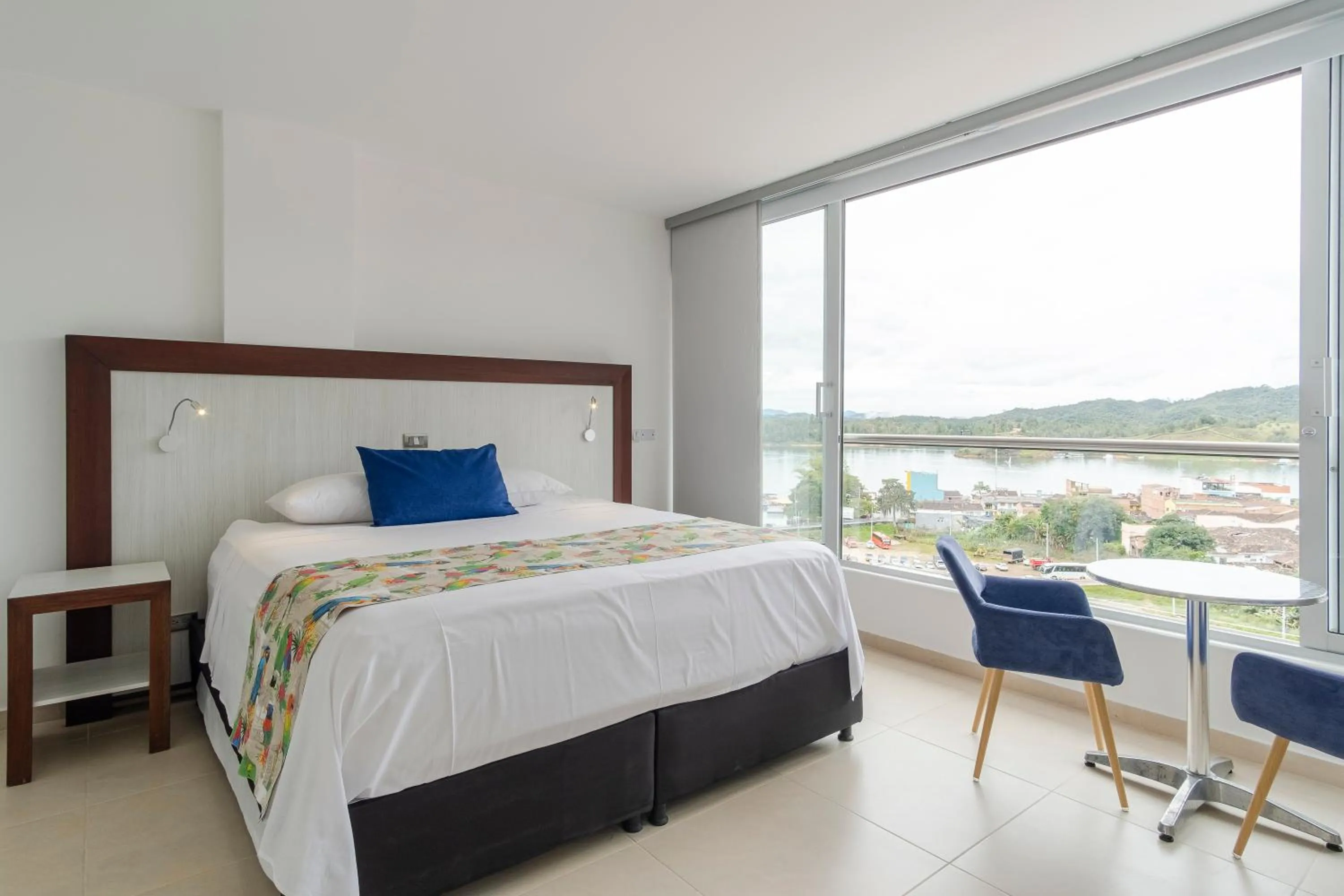 Photo of the whole room, Bed in Hotel Santorini