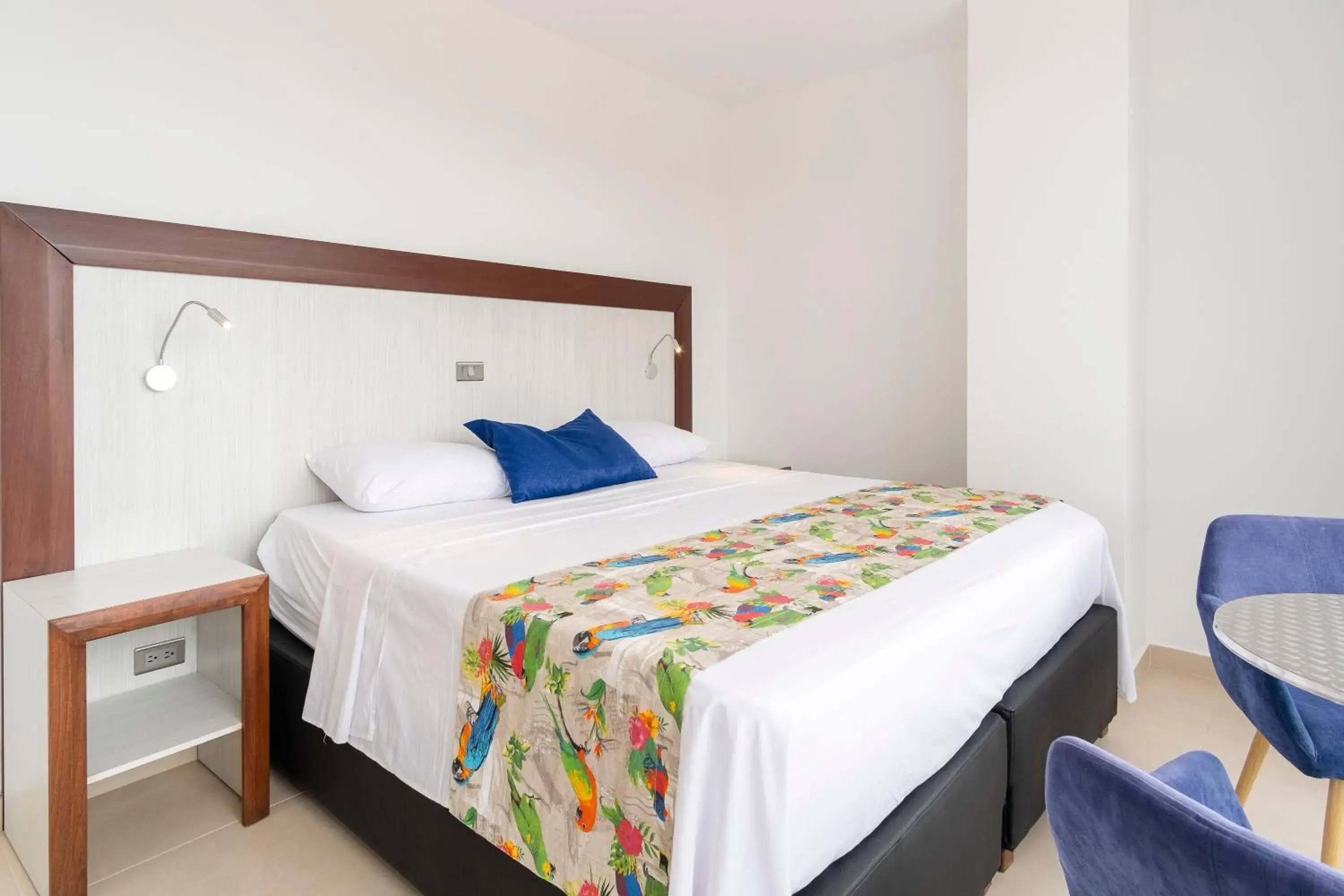 Deluxe Double Room - single occupancy in Hotel Santorini Deluxe Double Room - single occupancy in Hotel Santorini