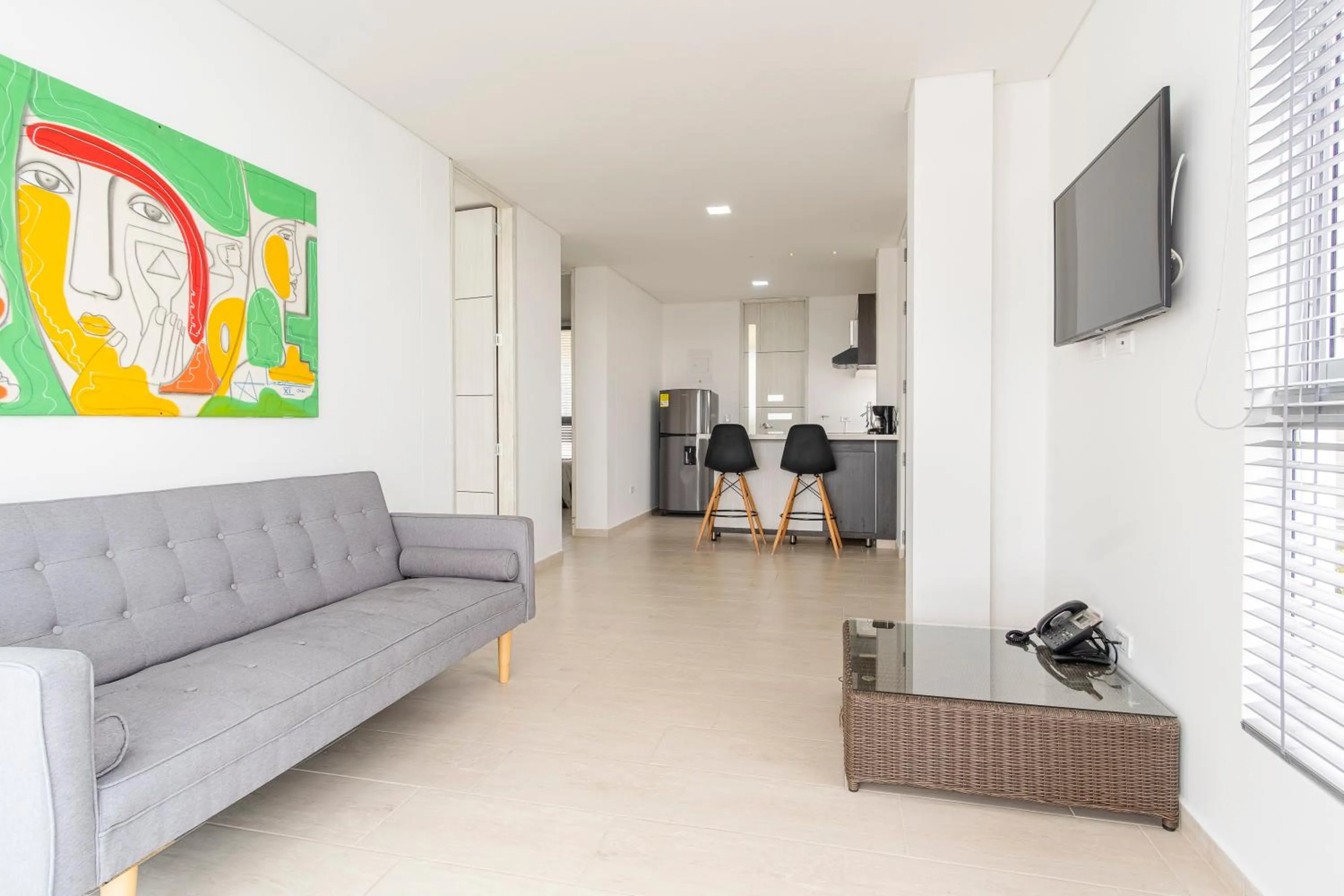 Communal lounge/ TV room in Hotel Santorini