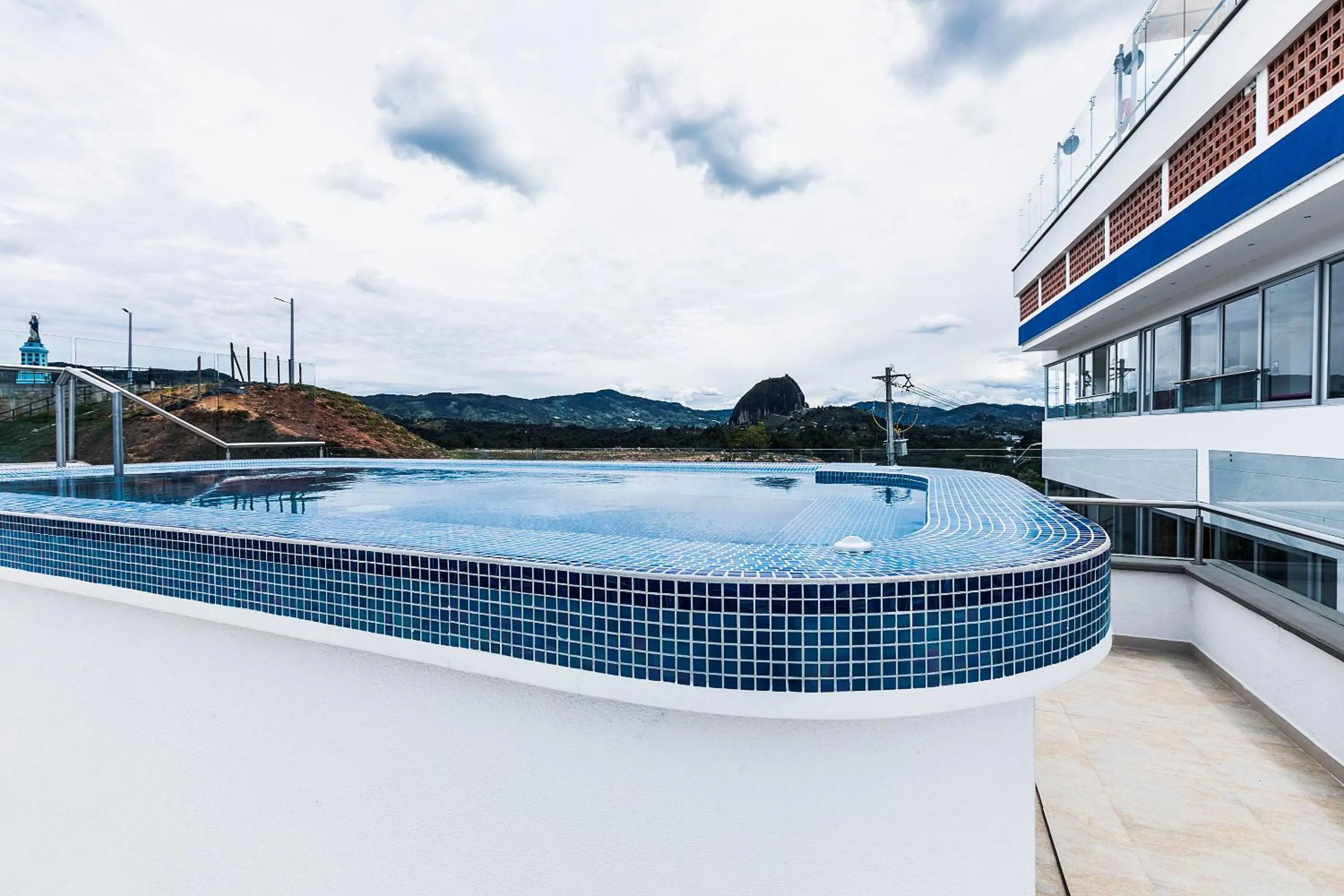 Swimming pool in Hotel Santorini
