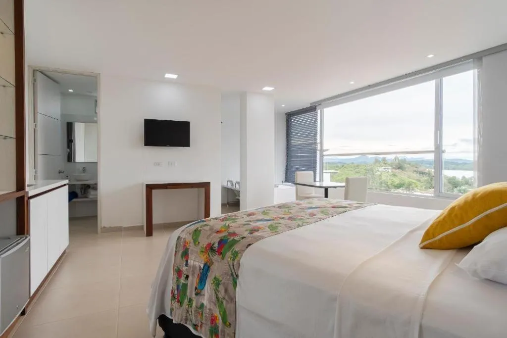 Bed in Hotel Santorini