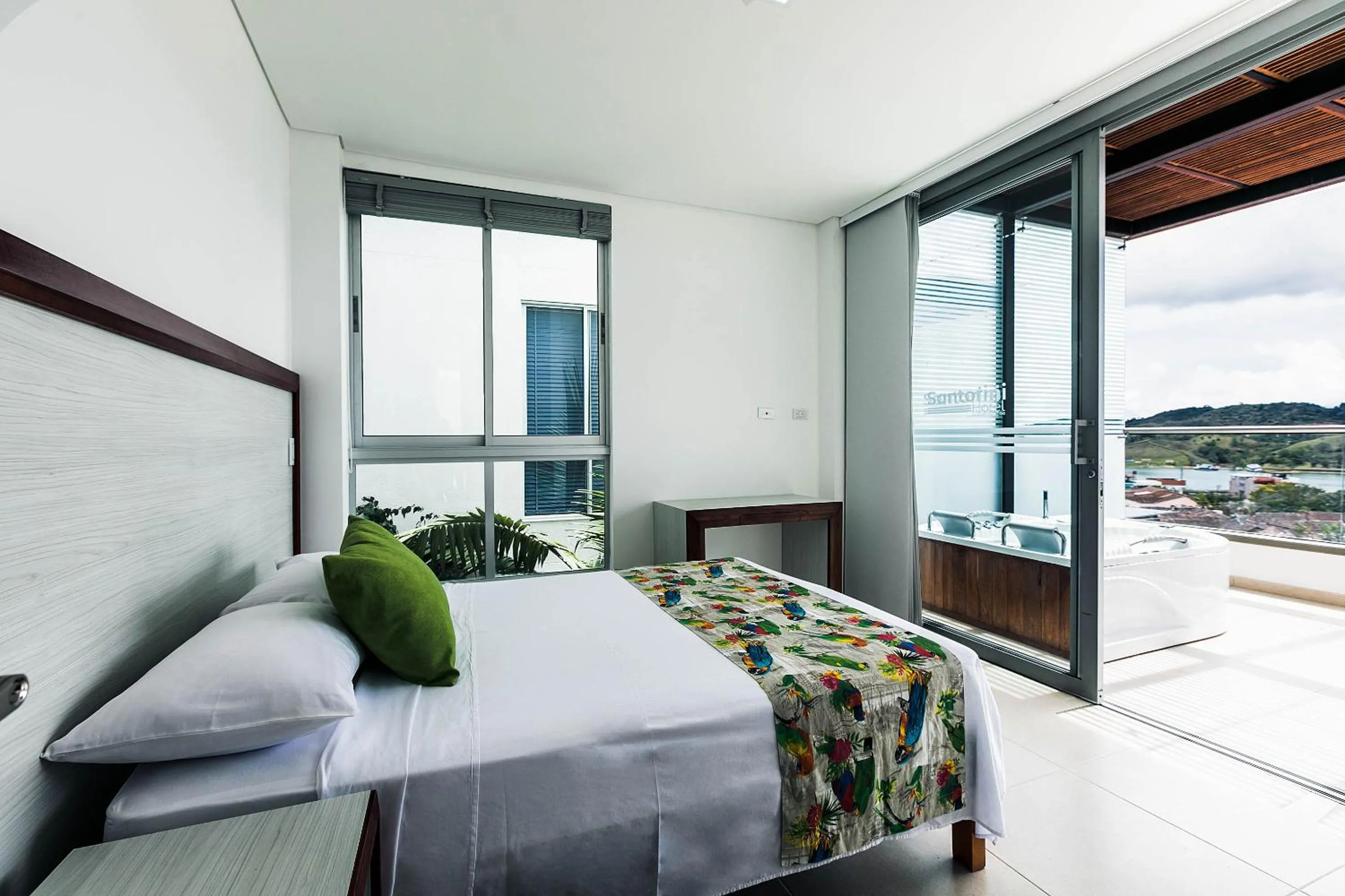 Photo of the whole room, Bed in Hotel Santorini