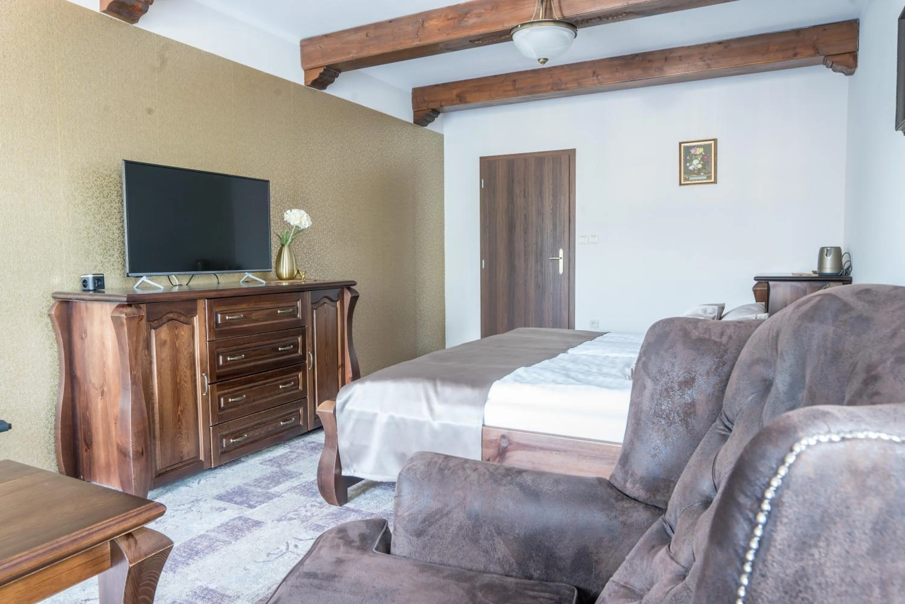Photo of the whole room, Bed in Villa Žerotín Penzion Bed & Breakfast