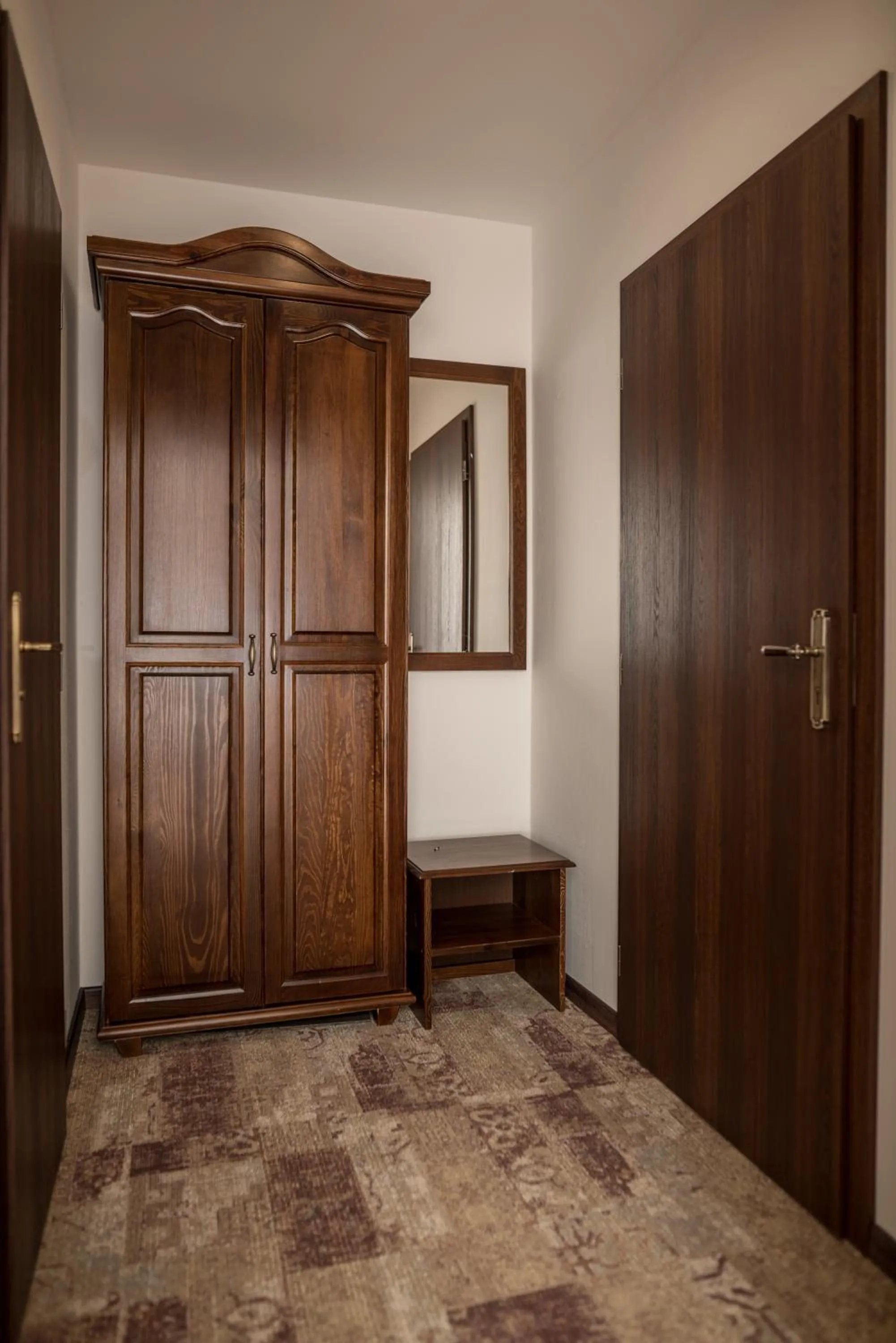 wardrobe in Villa Žerotín Penzion Bed & Breakfast