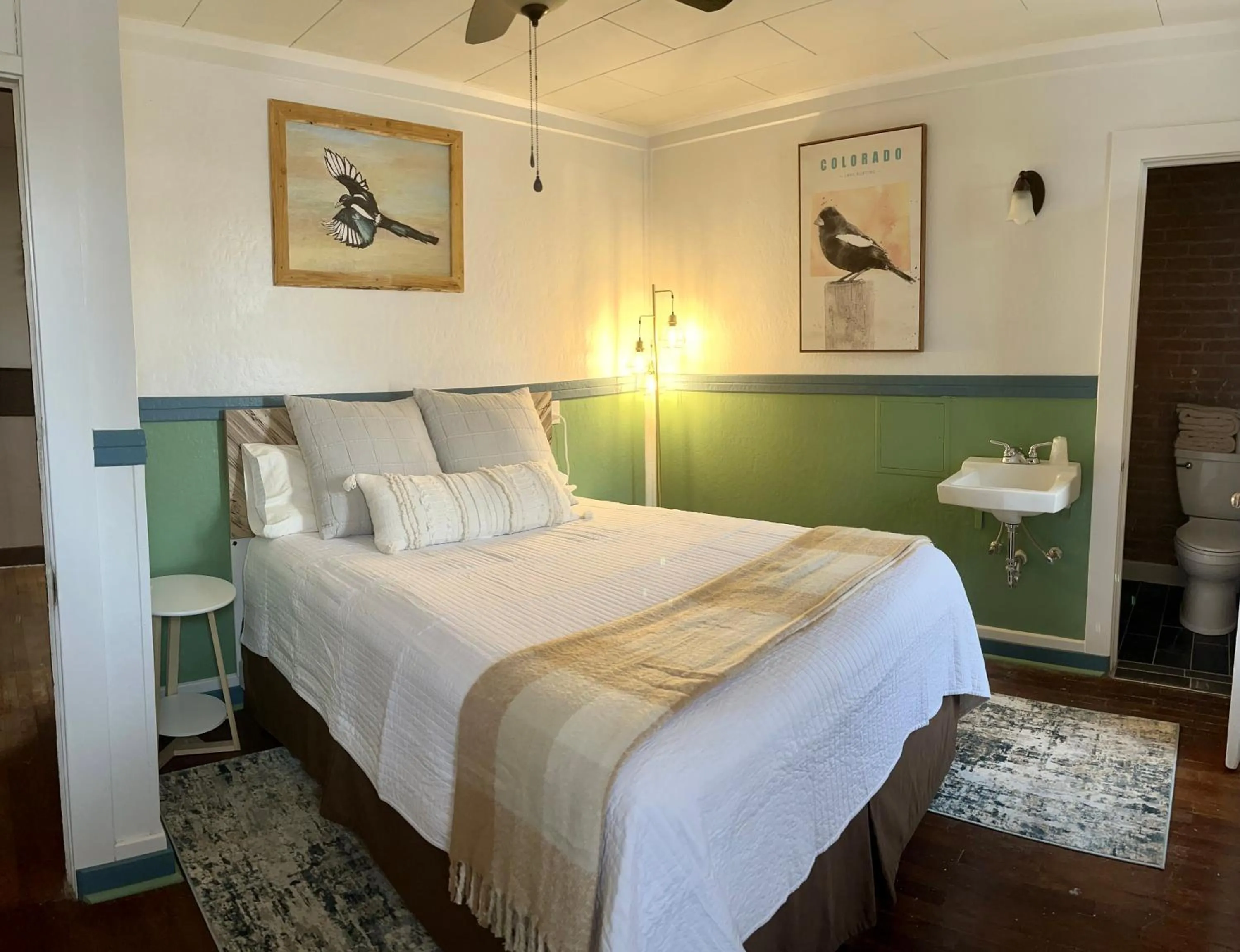 Bed in The Hotel Eastin