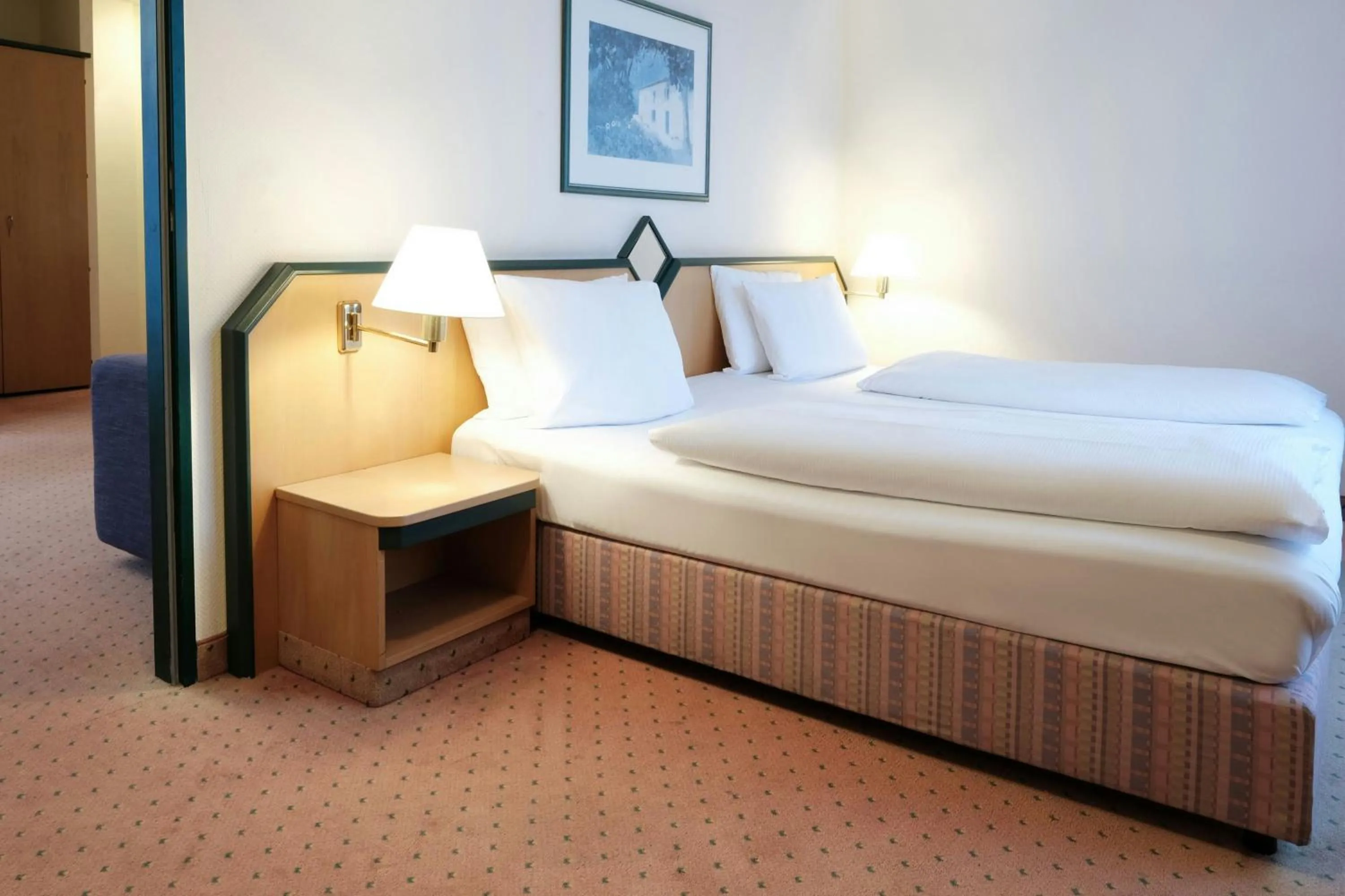 Bedroom, Bed in FOUR Essen City Centre