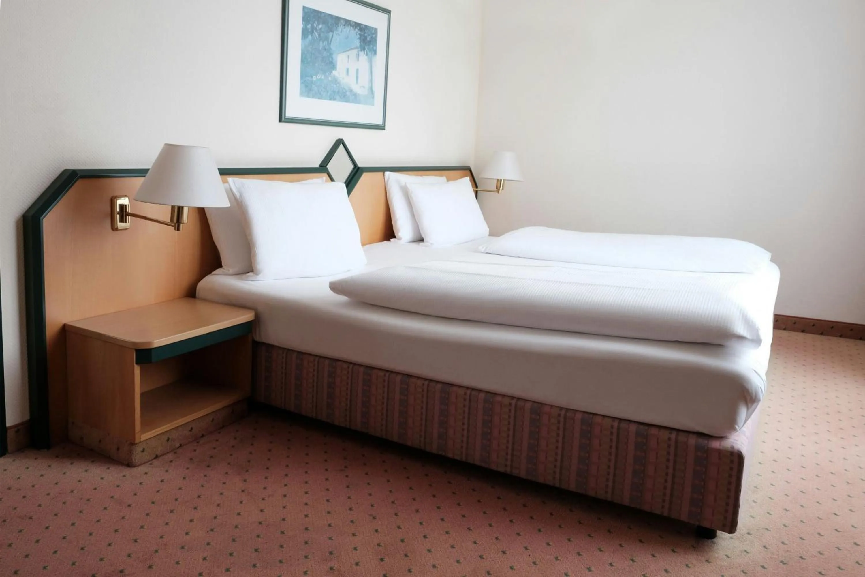 Bedroom, Bed in FOUR Essen City Centre