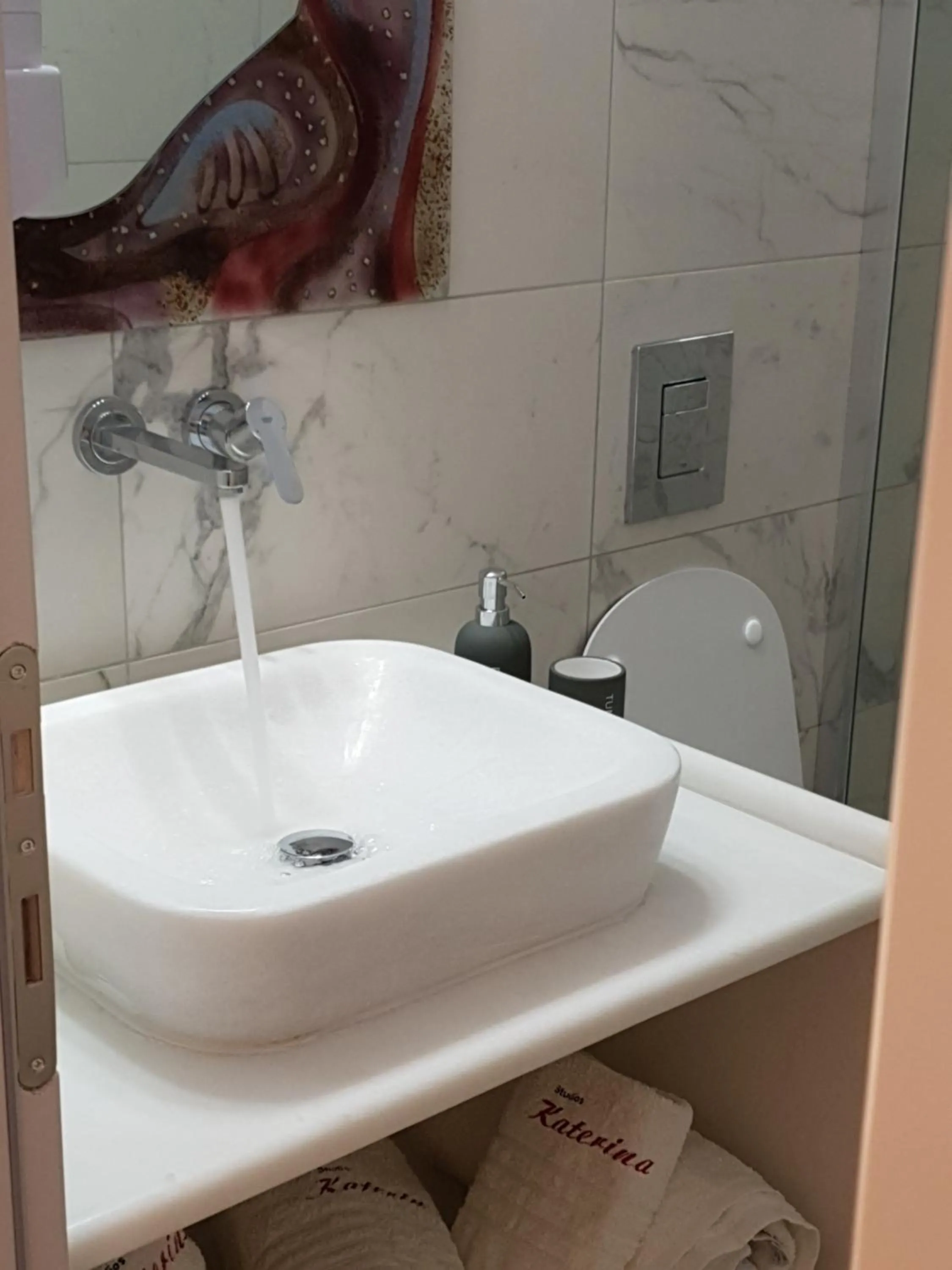 Shower in Katerina Apartments & Studios