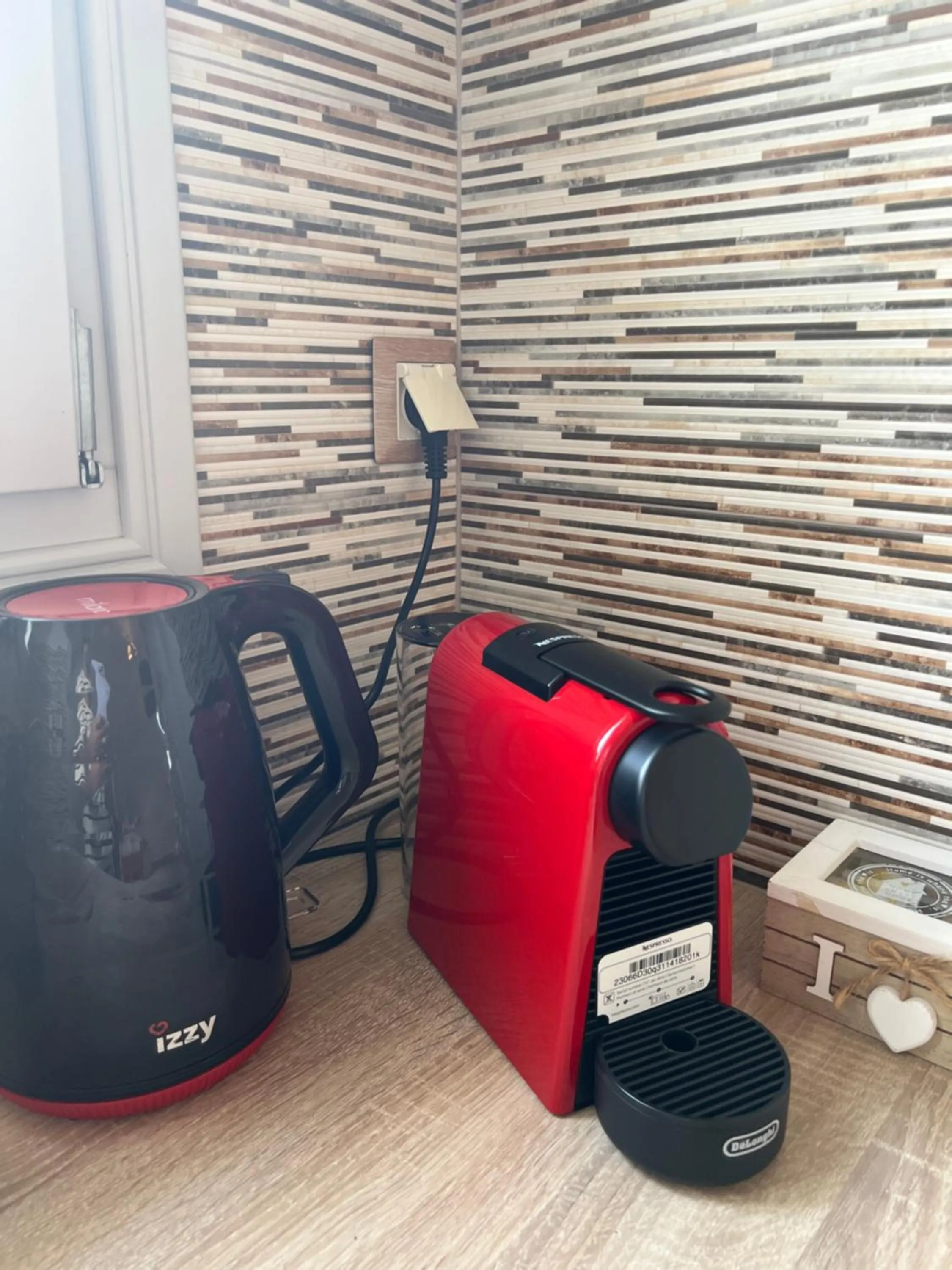 Coffee/tea facilities in Katerina Apartments & Studios