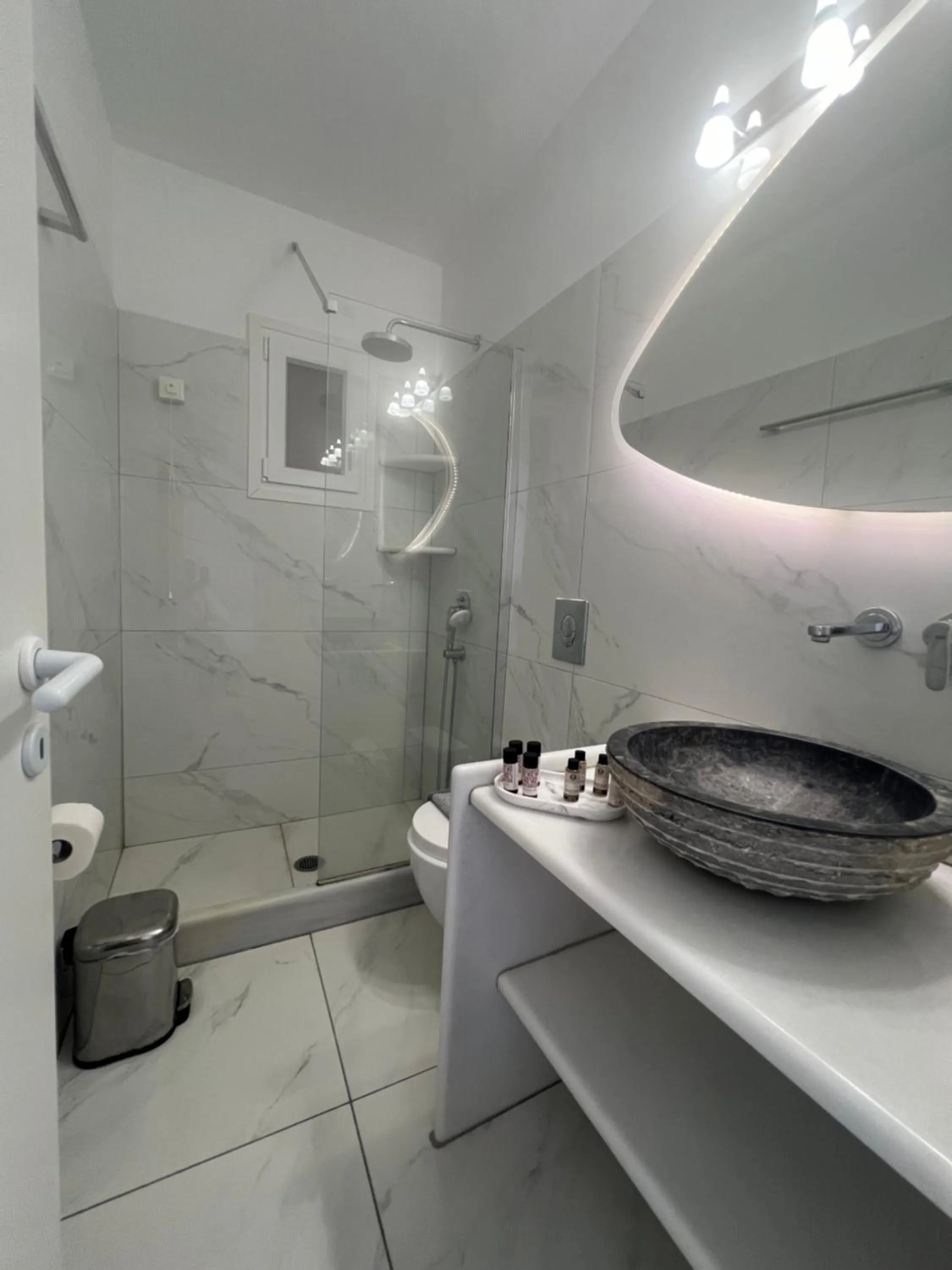 Shower in Katerina Apartments & Studios