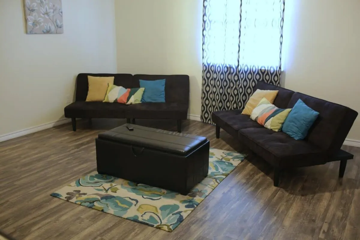 Comfortable stay five minutes away